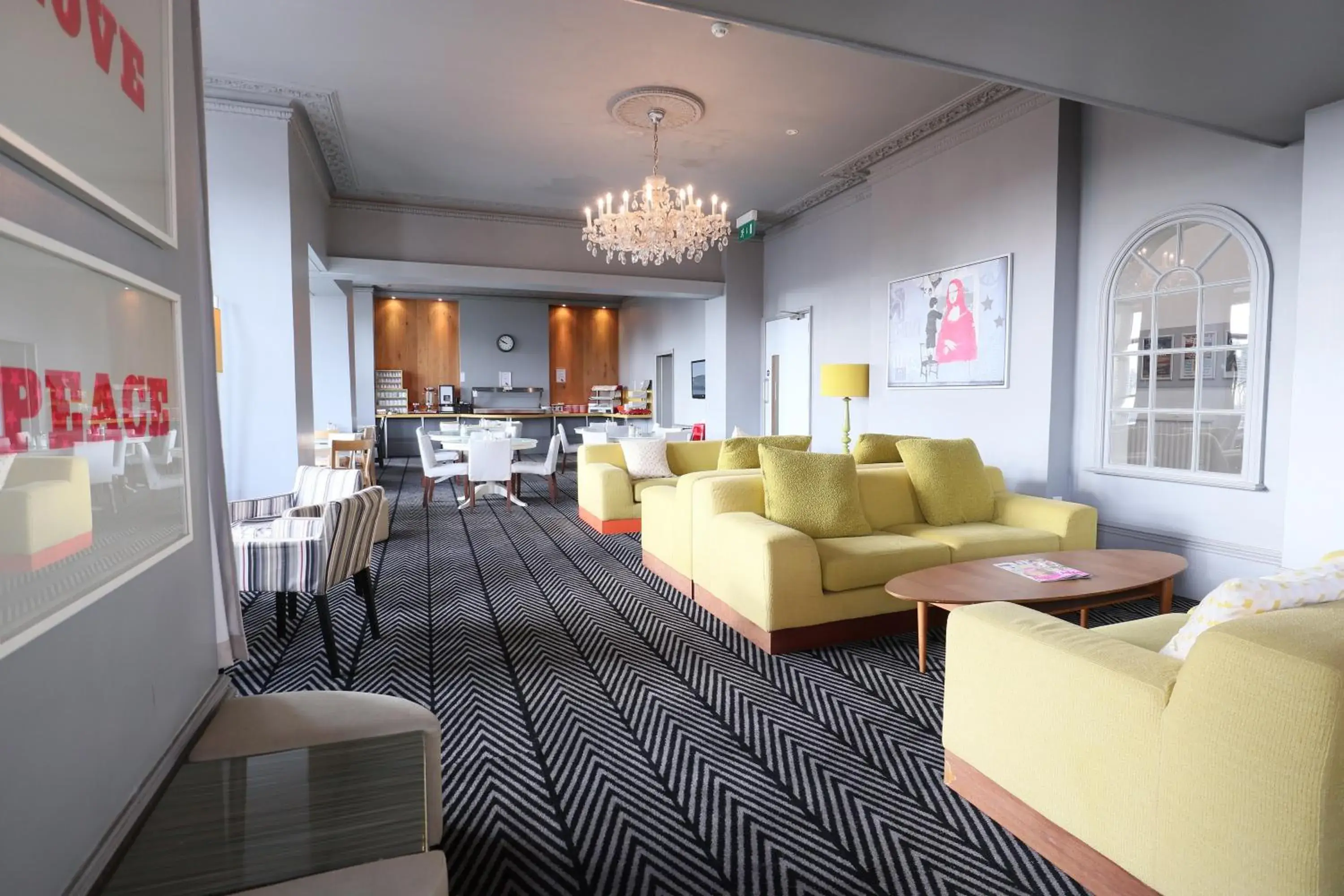 Lounge or bar, Seating Area in Citrus Hotel Eastbourne by Compass Hospitality