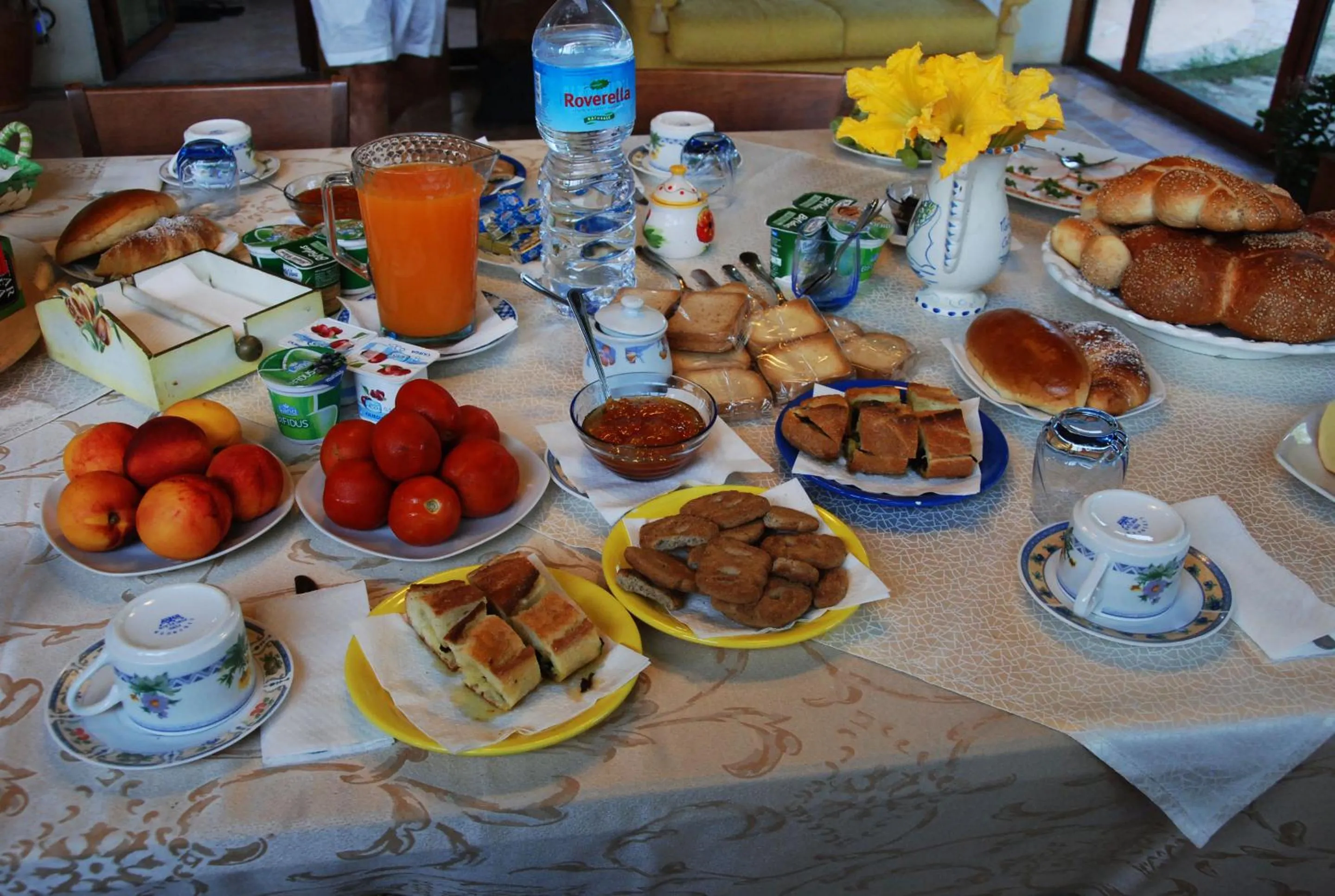 Italian breakfast in Giucalem La Casa Negli Orti