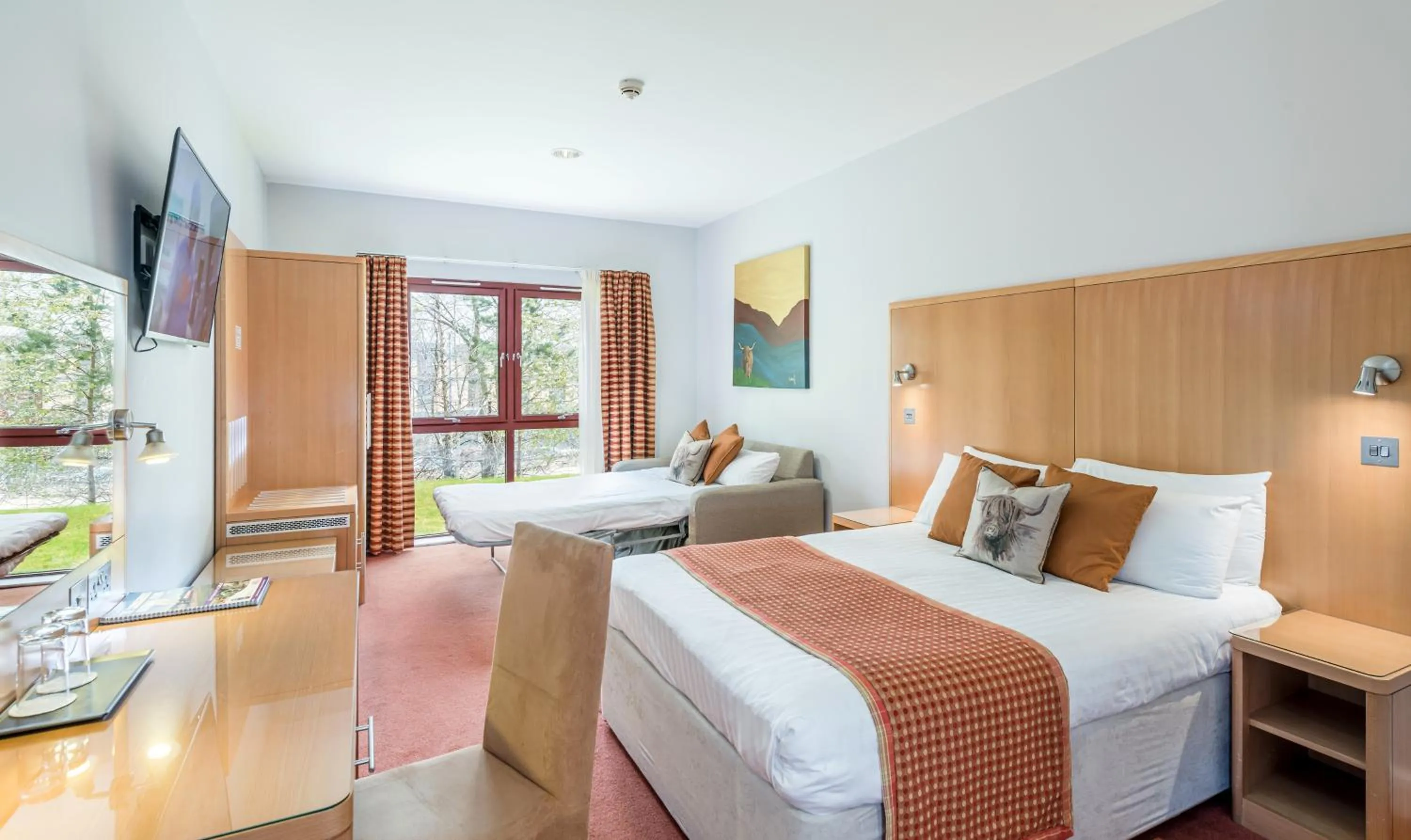 Bedroom, Bed in High Range Lodge Hotel