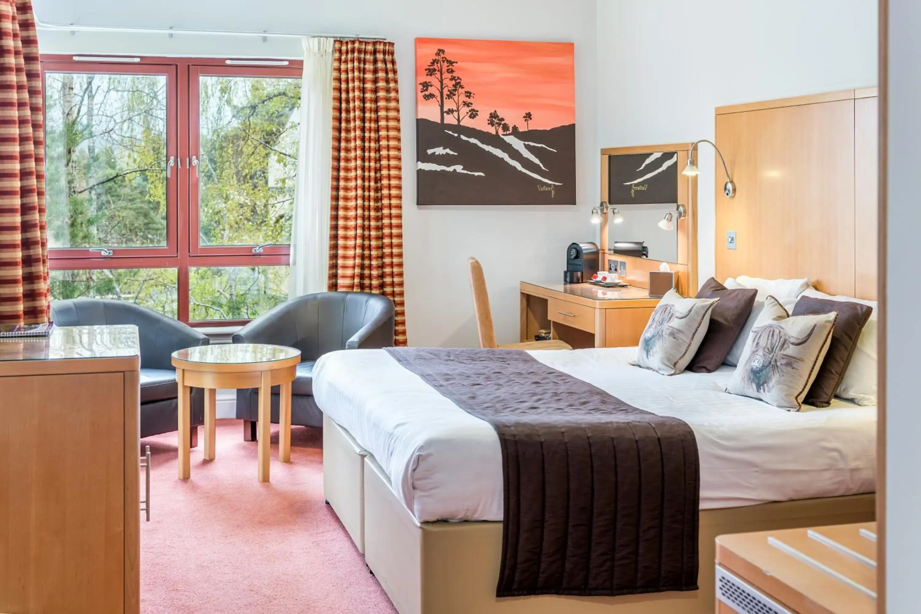 Bedroom, Bed in High Range Lodge Hotel Bedroom, Bed in High Range Lodge Hotel