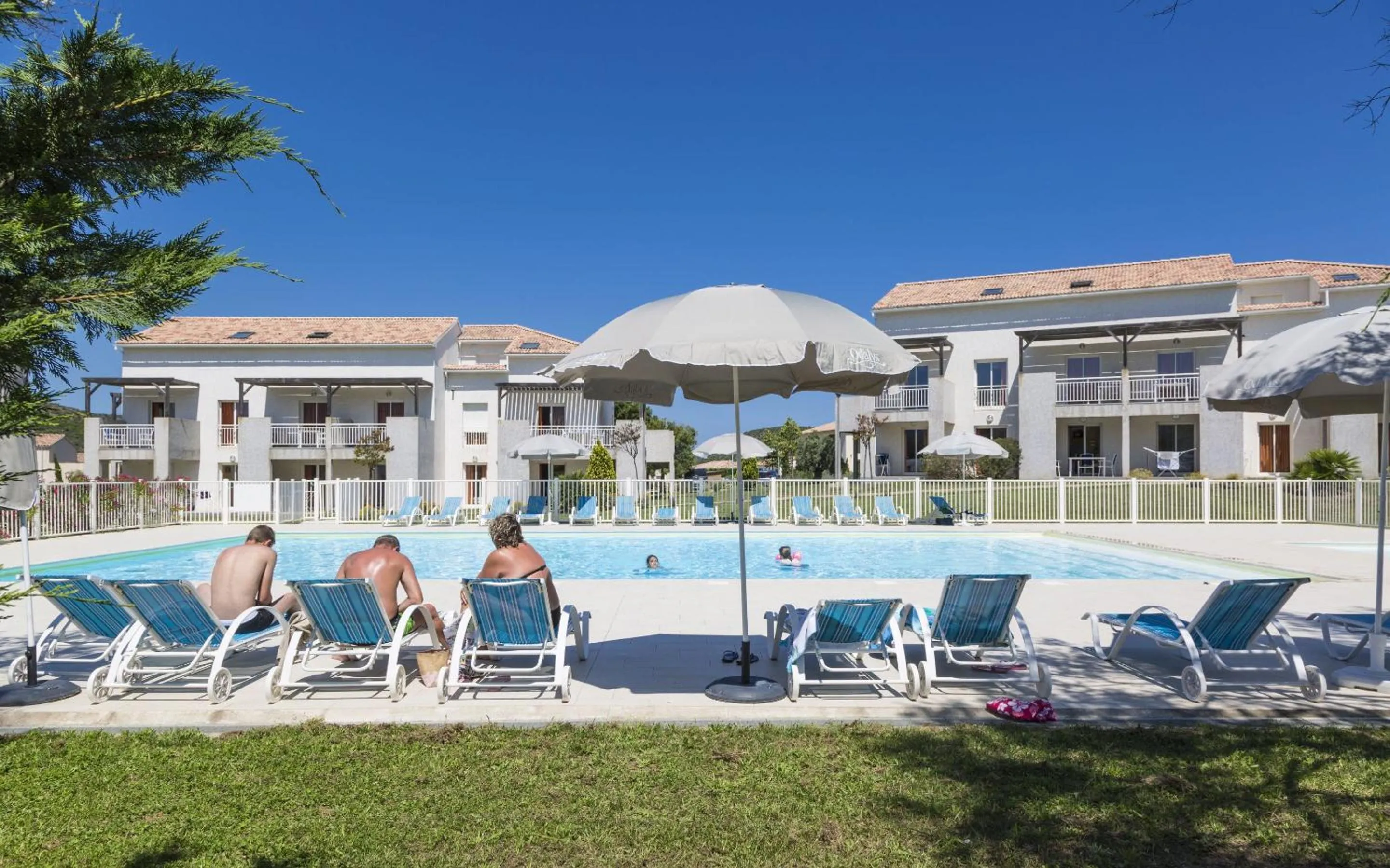 Swimming pool in Résidence Odalys Casa d'Orinaju