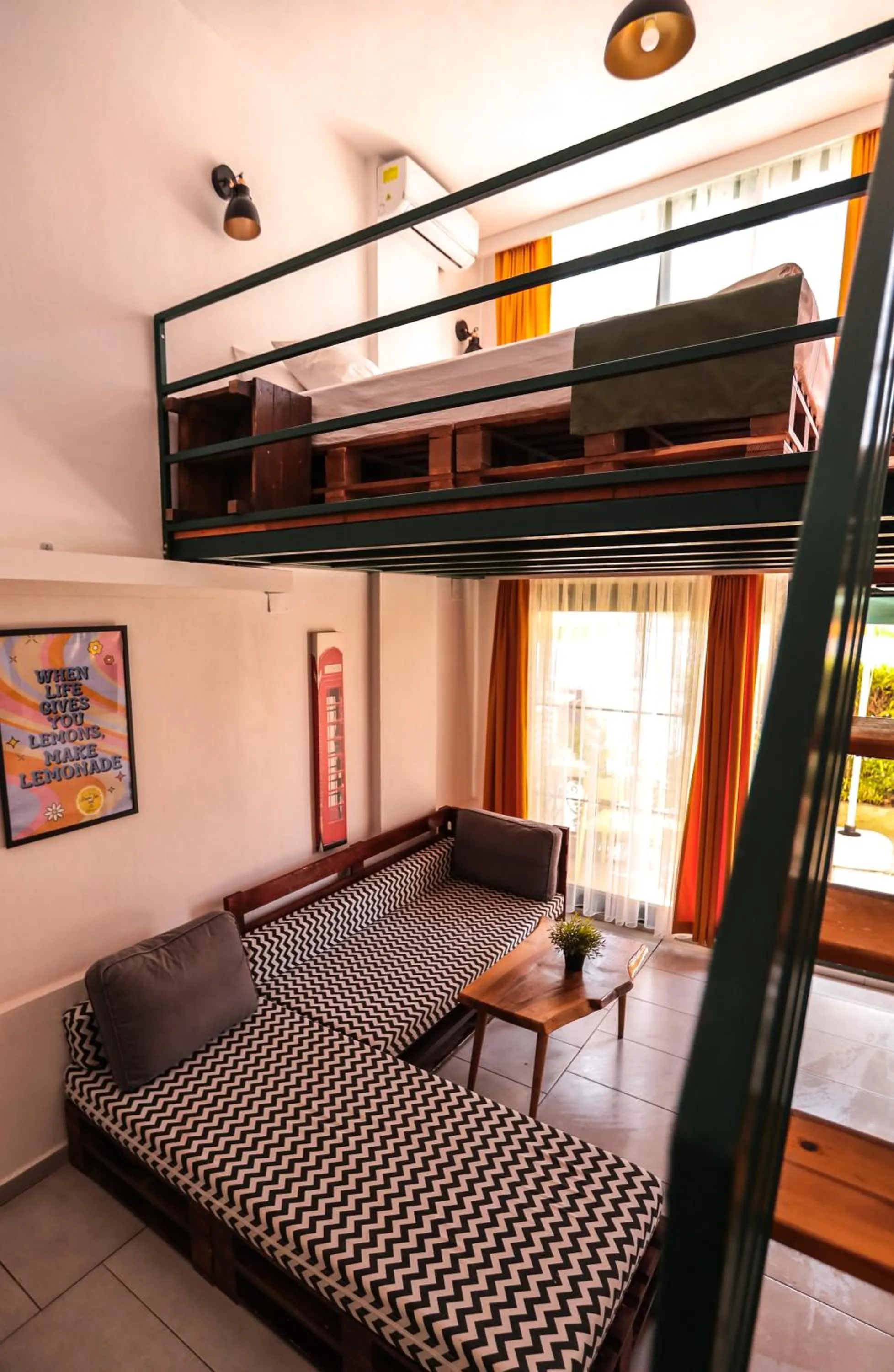 Photo of the whole room, Bed in Limon Inn Hotel, Taşucu