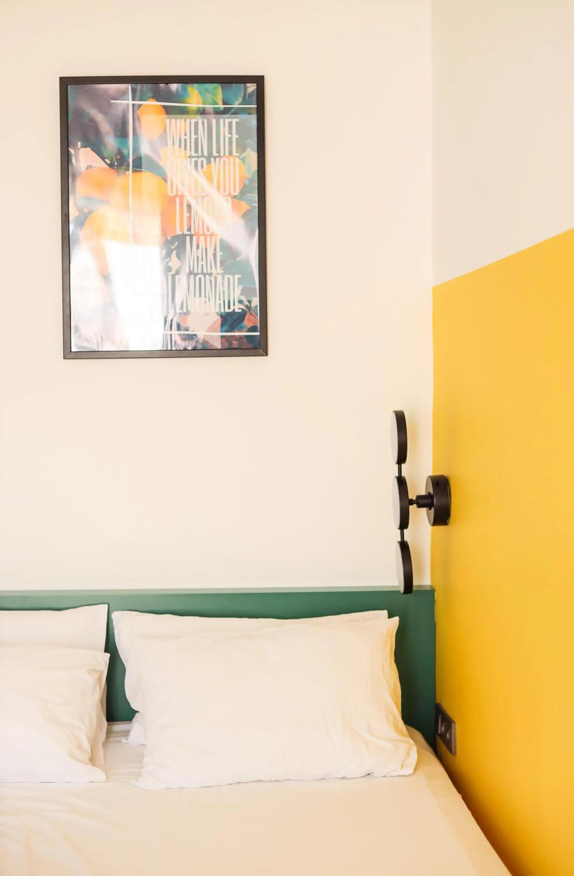 Bedroom, Bed in Limon Inn Hotel, Taşucu