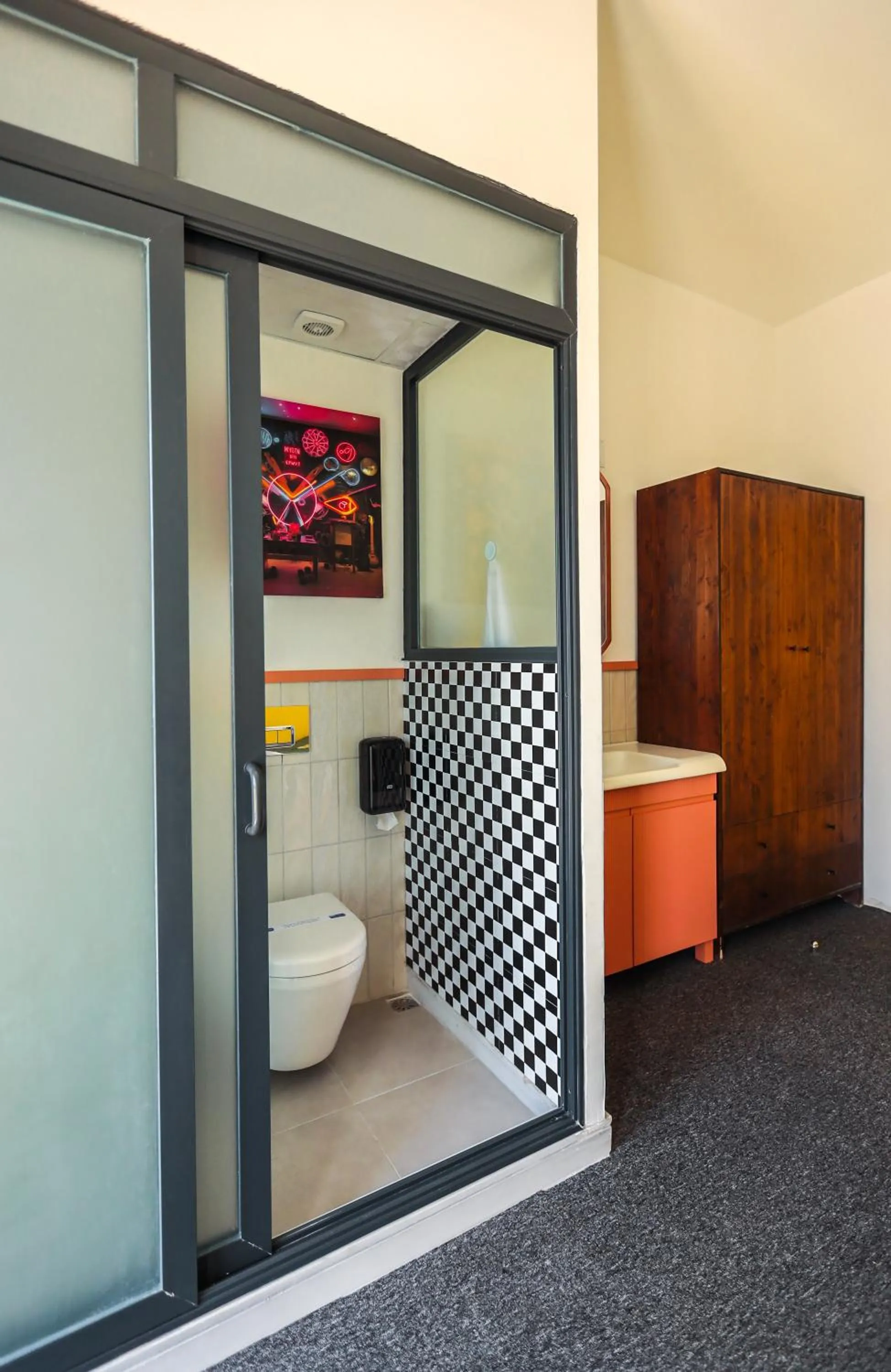 Toilet in Limon Inn Hotel, Taşucu