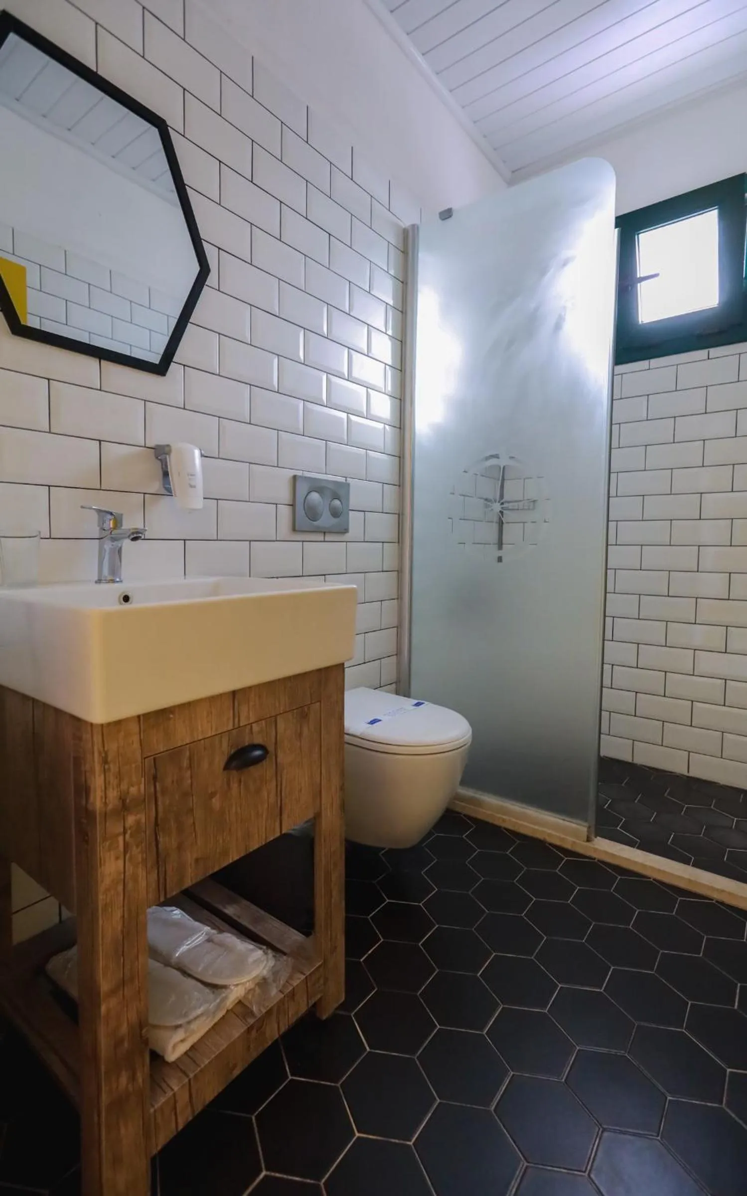 Toilet in Limon Inn Hotel, Taşucu