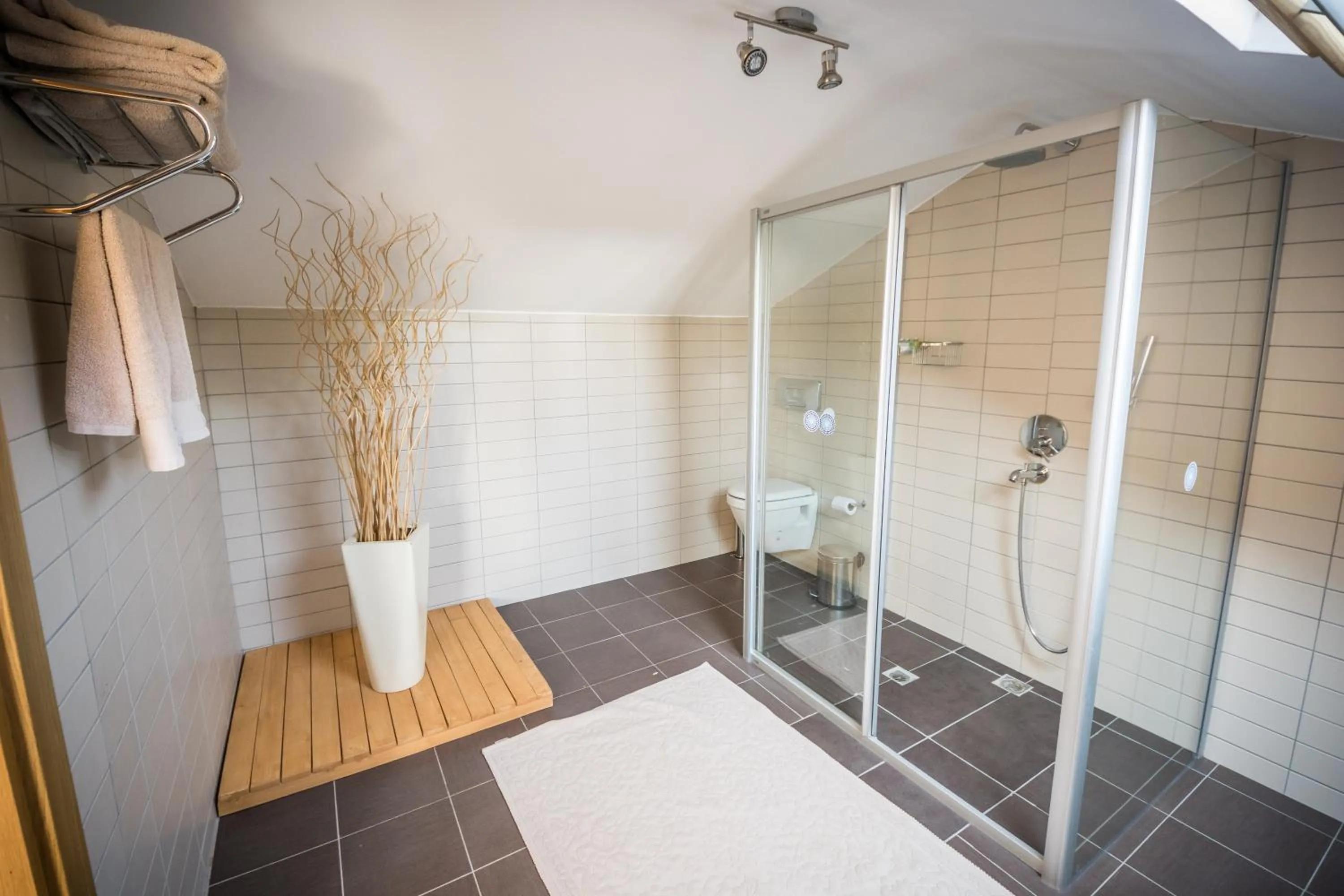 Bathroom in Mozaik Hotel