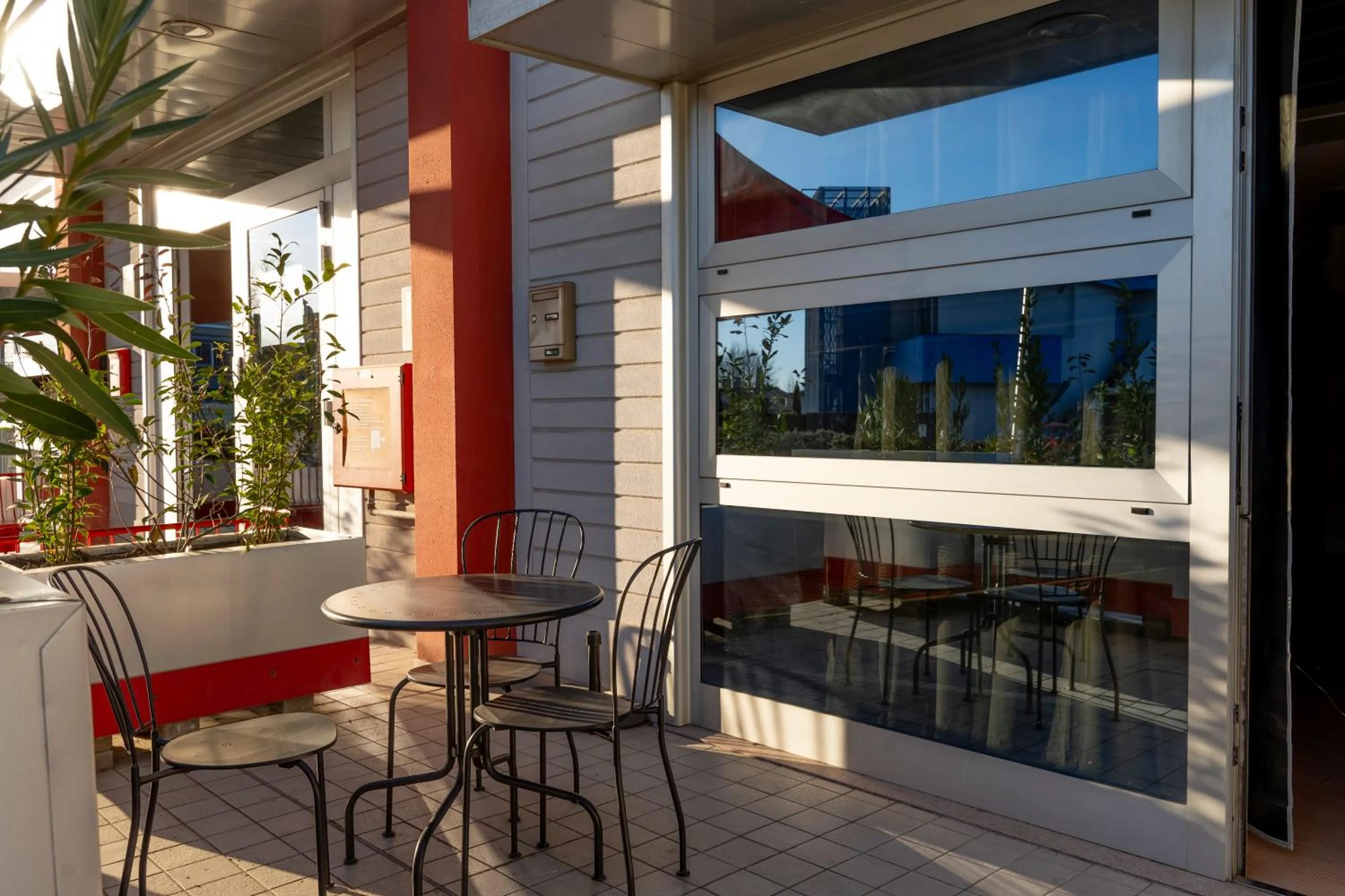 Garden in Easy Space