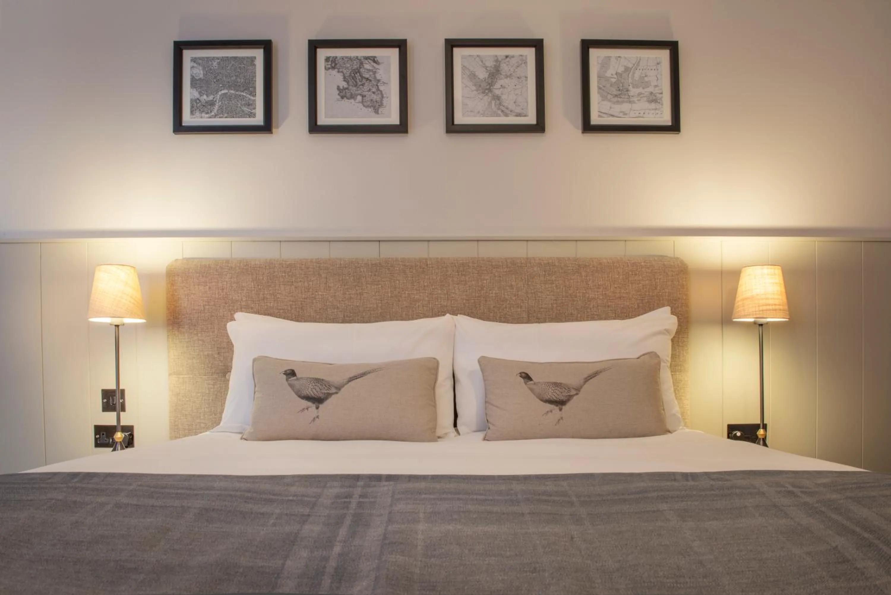 Bedroom, Bed in De Vere Latimer Estate