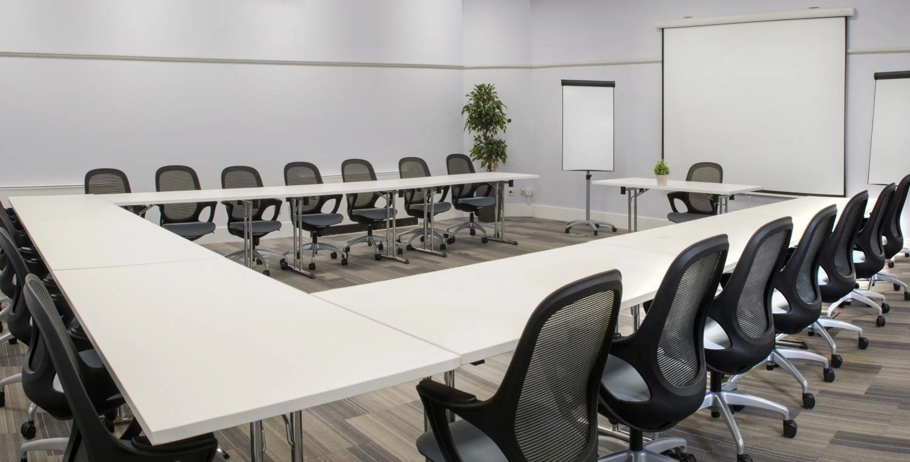 Banquet/Function facilities in De Vere Latimer Estate