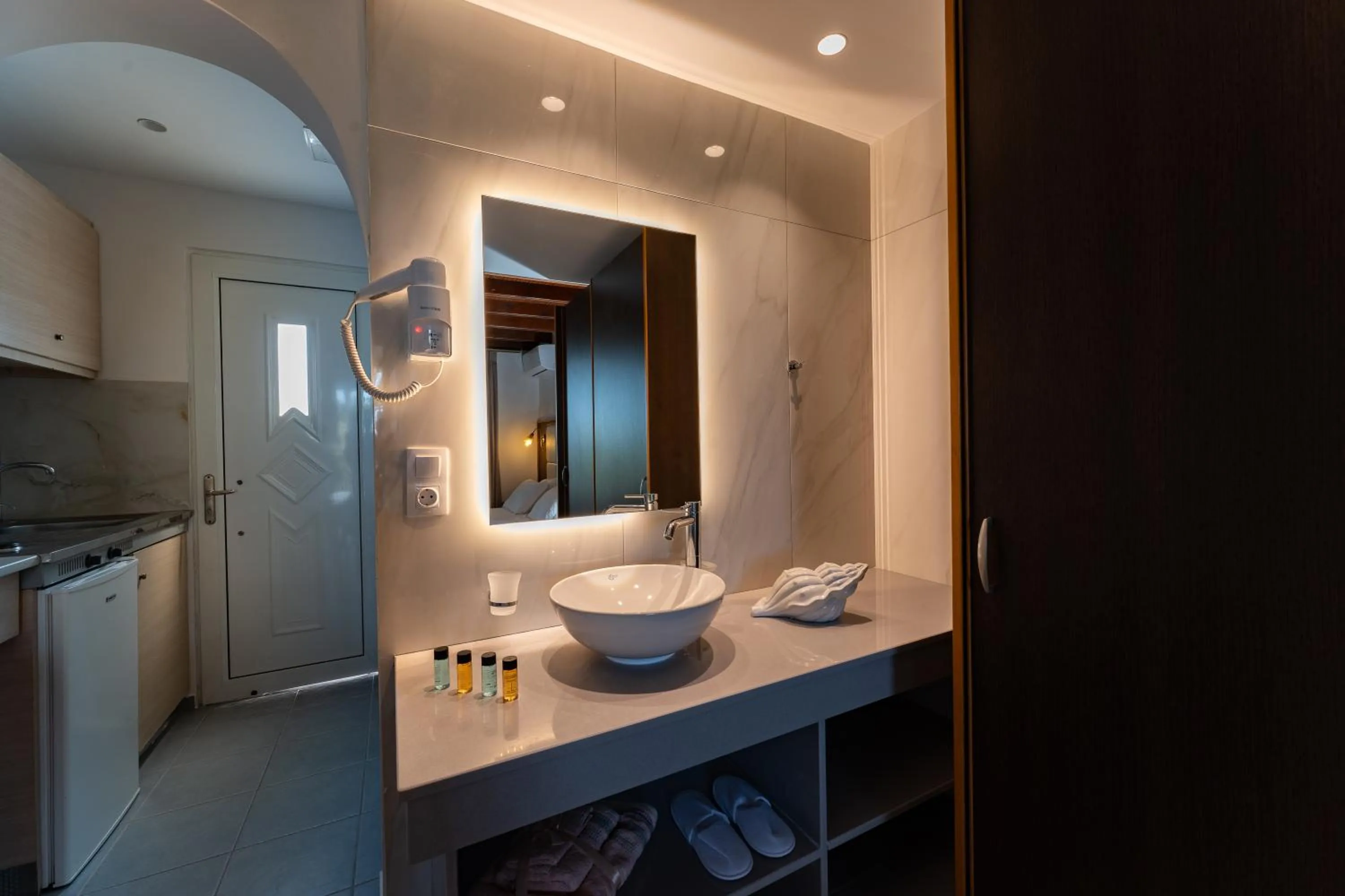 George Beach Studios