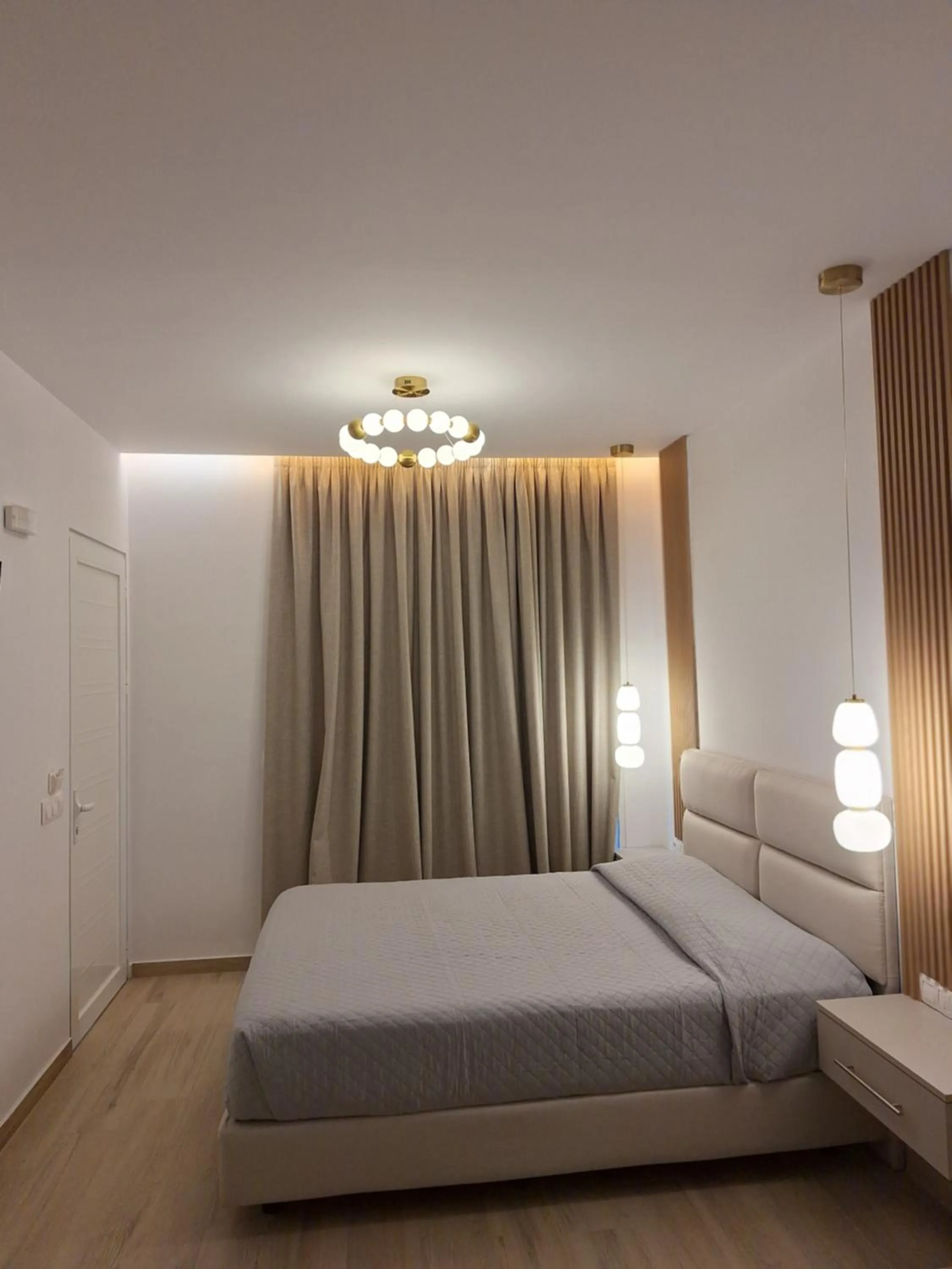 Bed in George Beach Studios