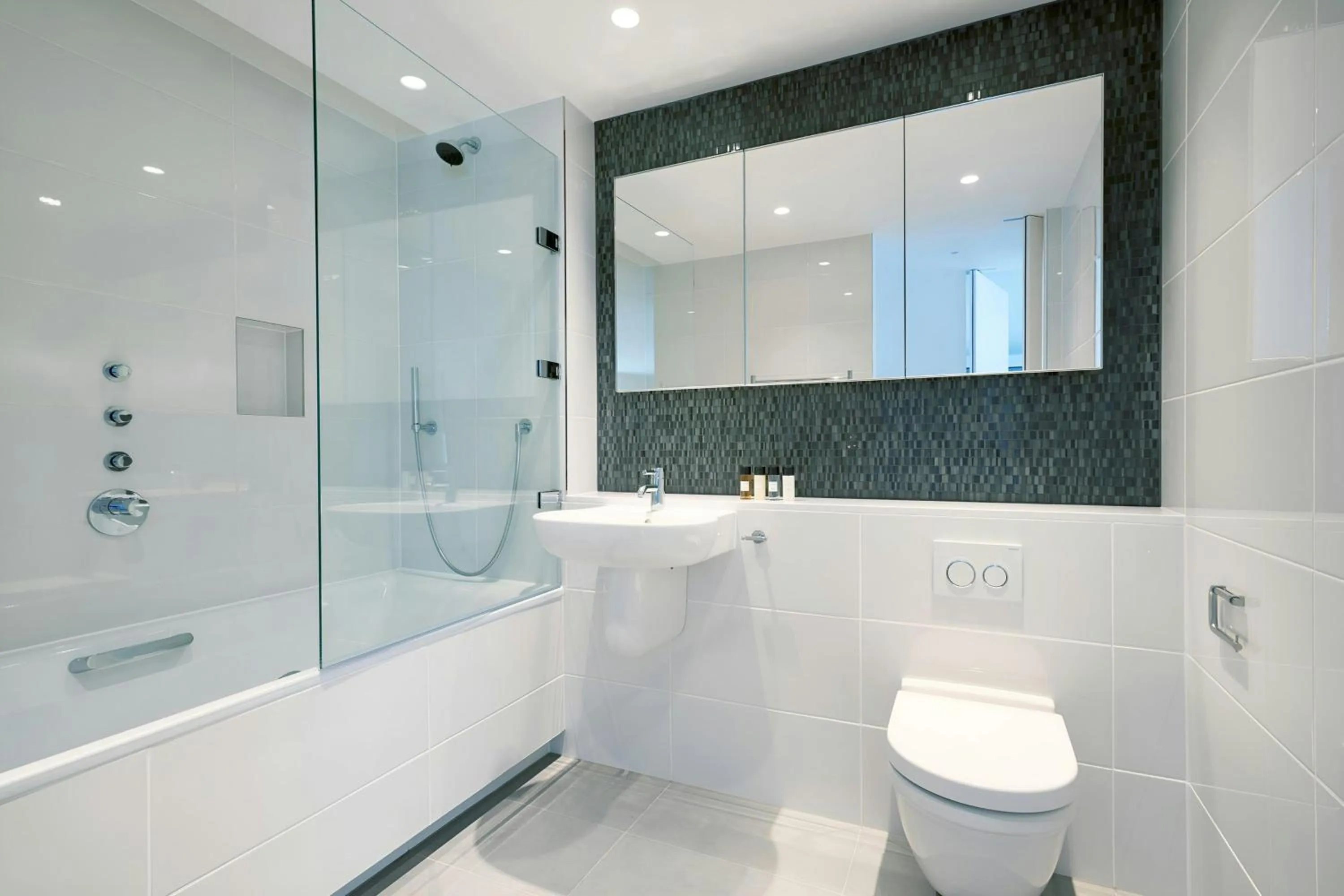 Bathroom in Sonder by Marriott Bonvoy Oxford Circus Apartments