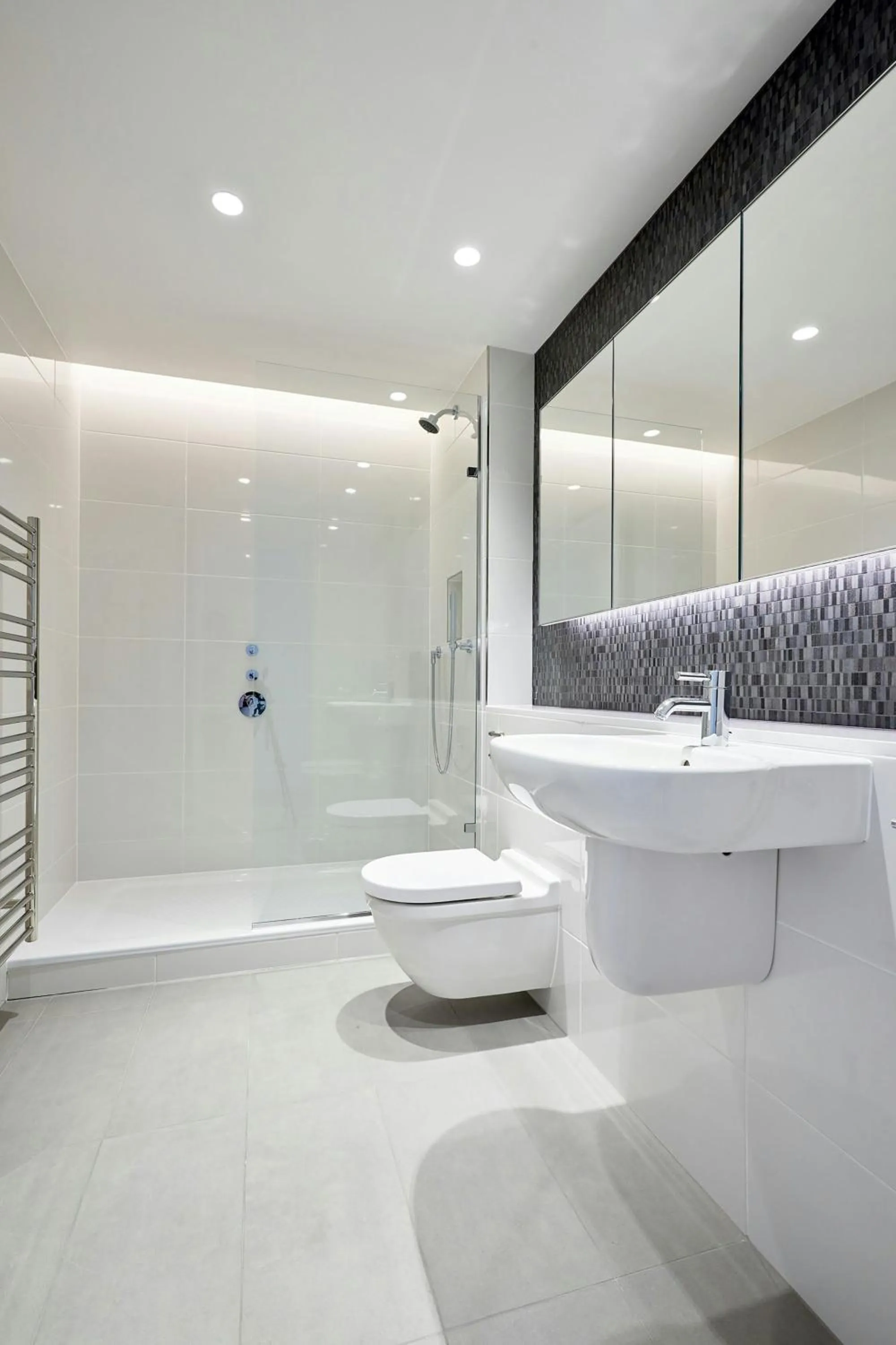 Bathroom in Sonder by Marriott Bonvoy Oxford Circus Apartments
