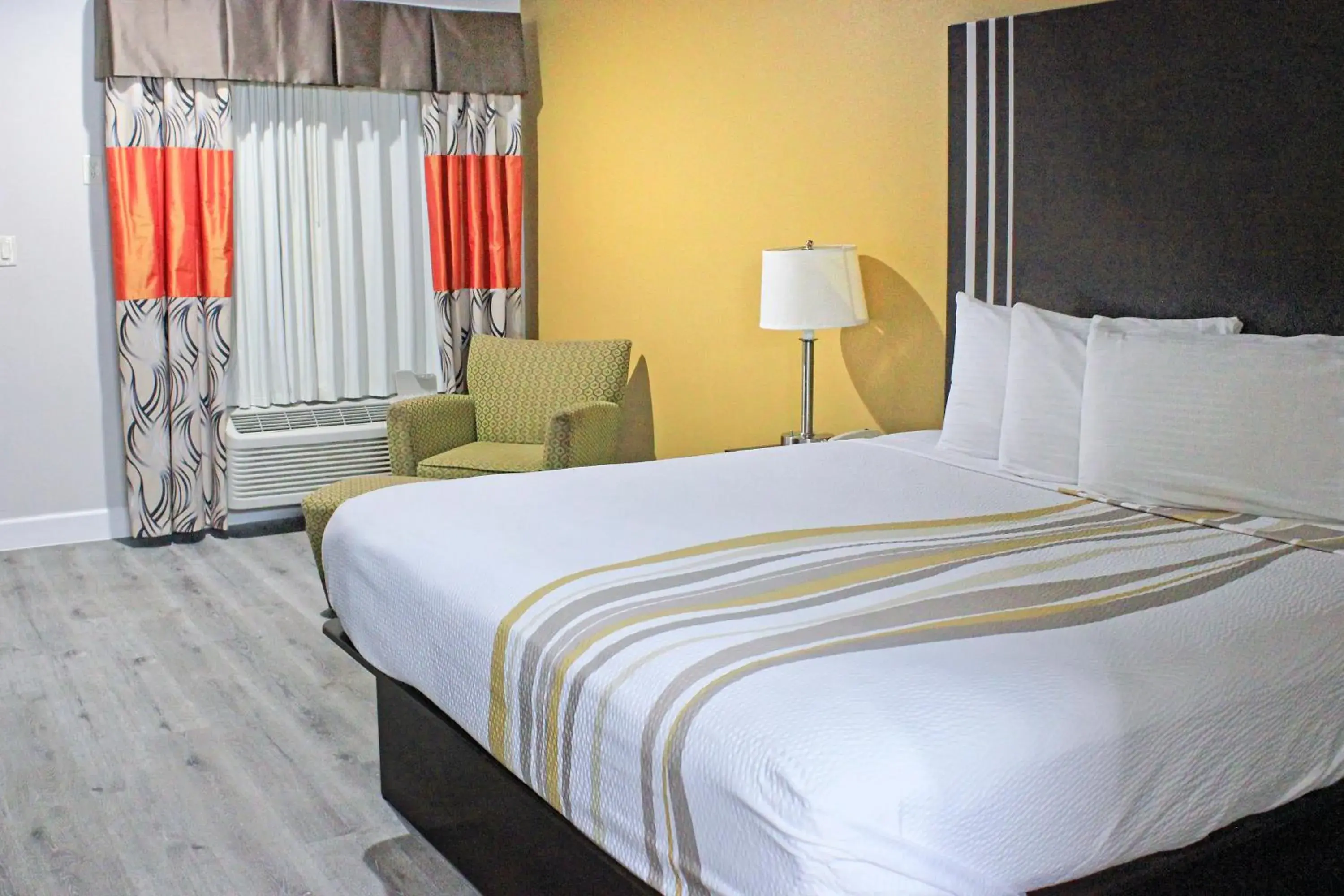 Photo of the whole room, Bed in Palacio Royale Houston NW at Beltway 8 Photo of the whole room, Bed in Palacio Royale Houston NW at Beltway 8