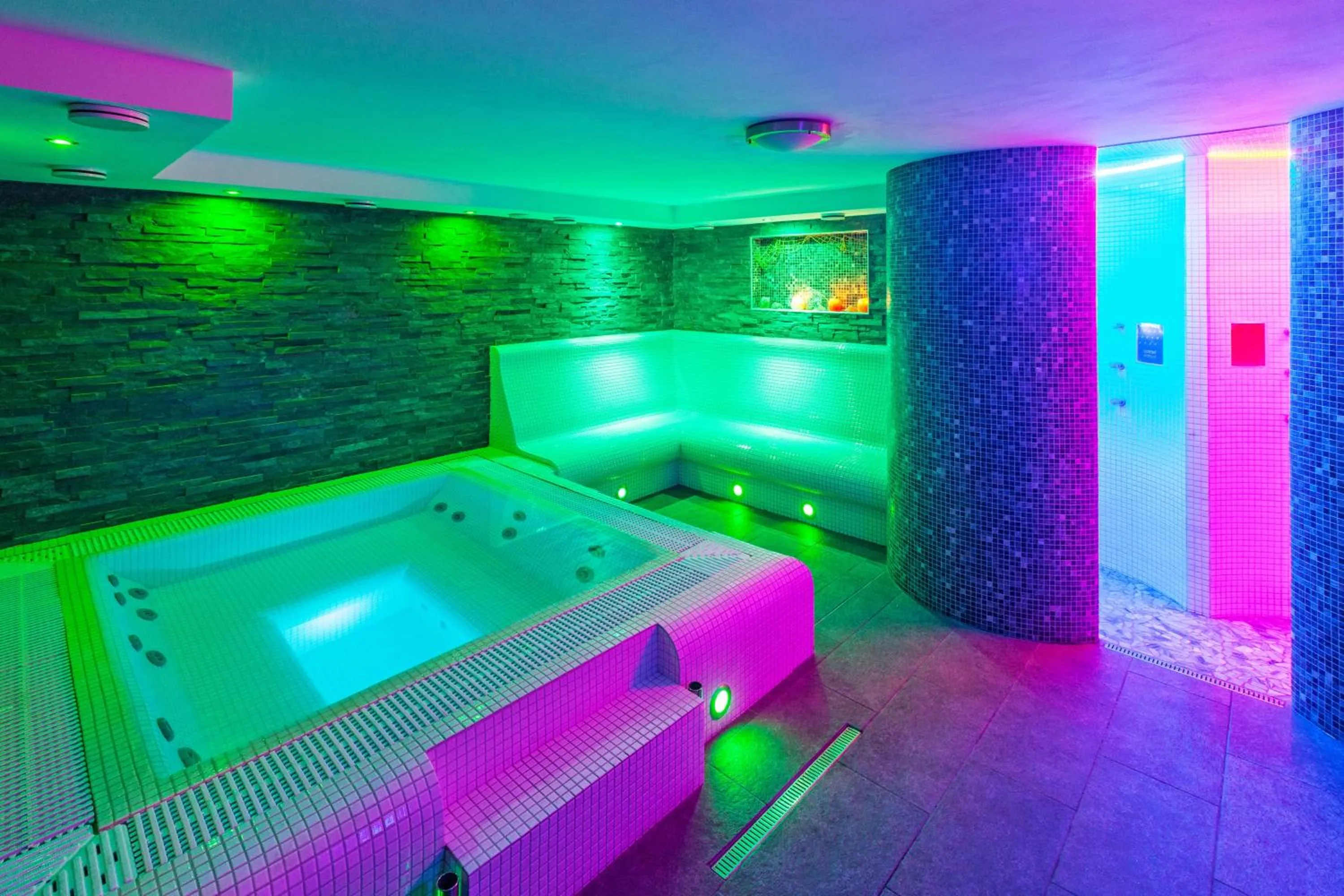 Hot Tub in Hotel McLimon