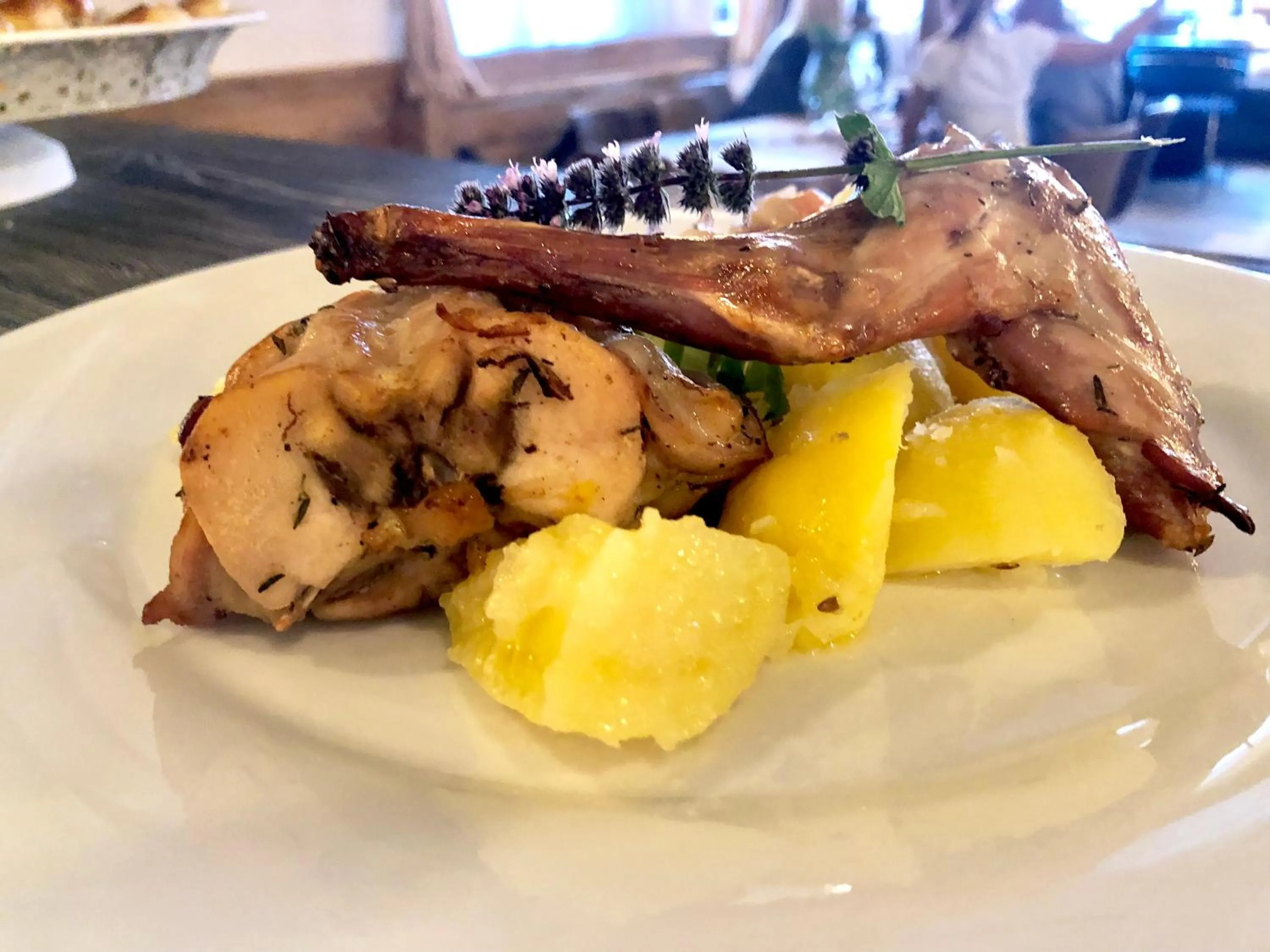 Lunch in Hotel McLimon