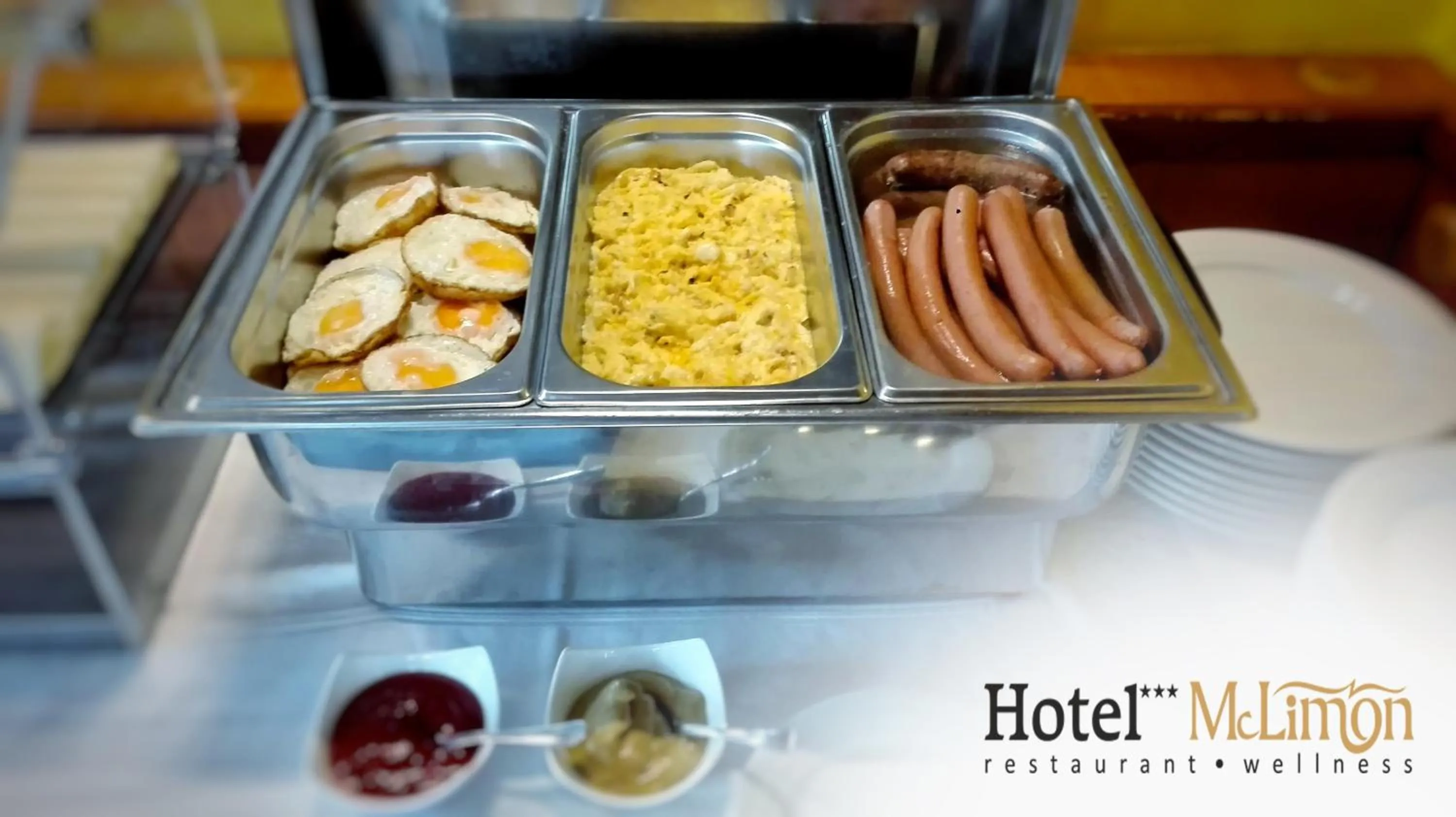 Restaurant/places to eat in Hotel McLimon