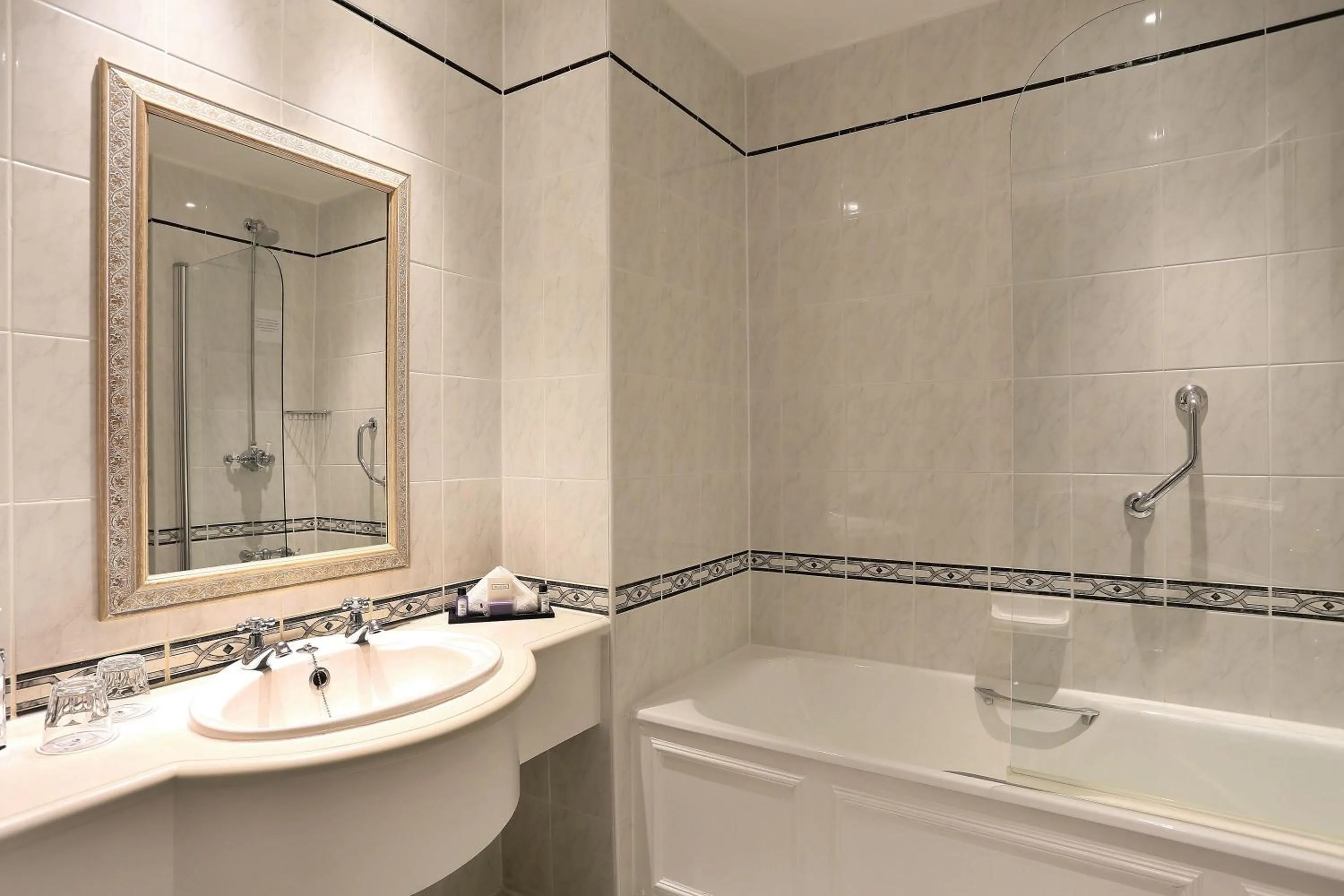 Bathroom in Macdonald Leeming House