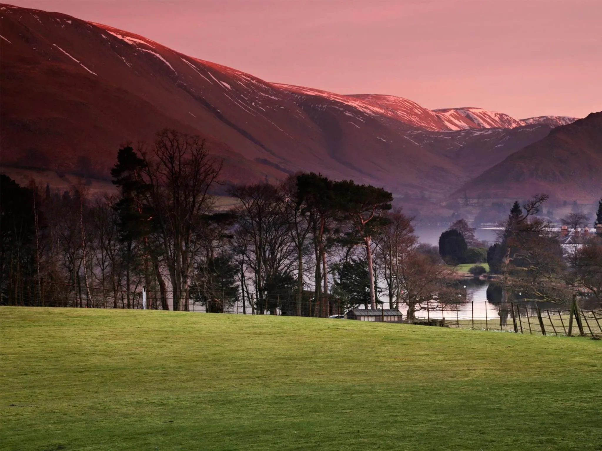 Natural landscape in Macdonald Leeming House