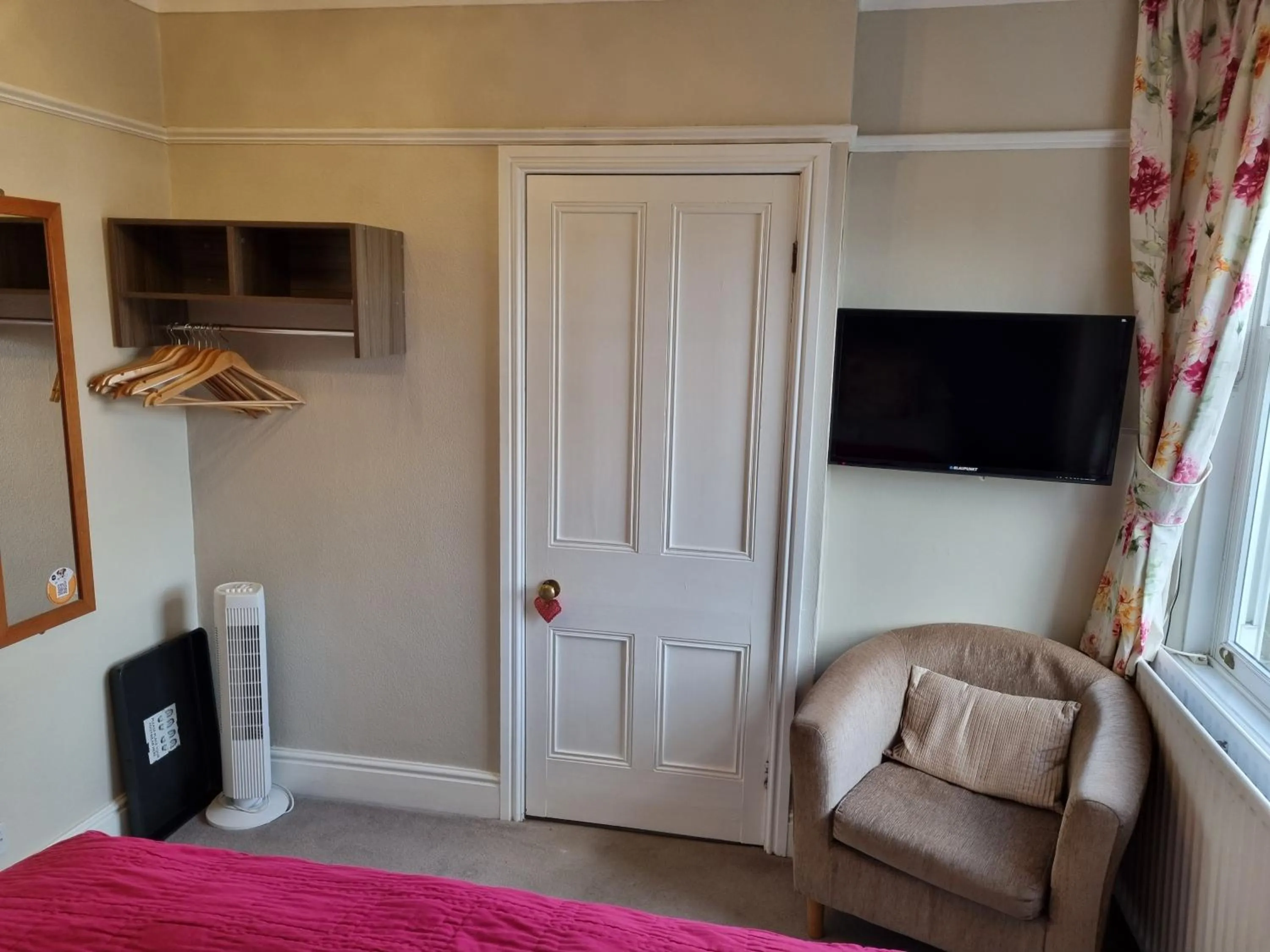 Bed in Montfort Cottage Guest House