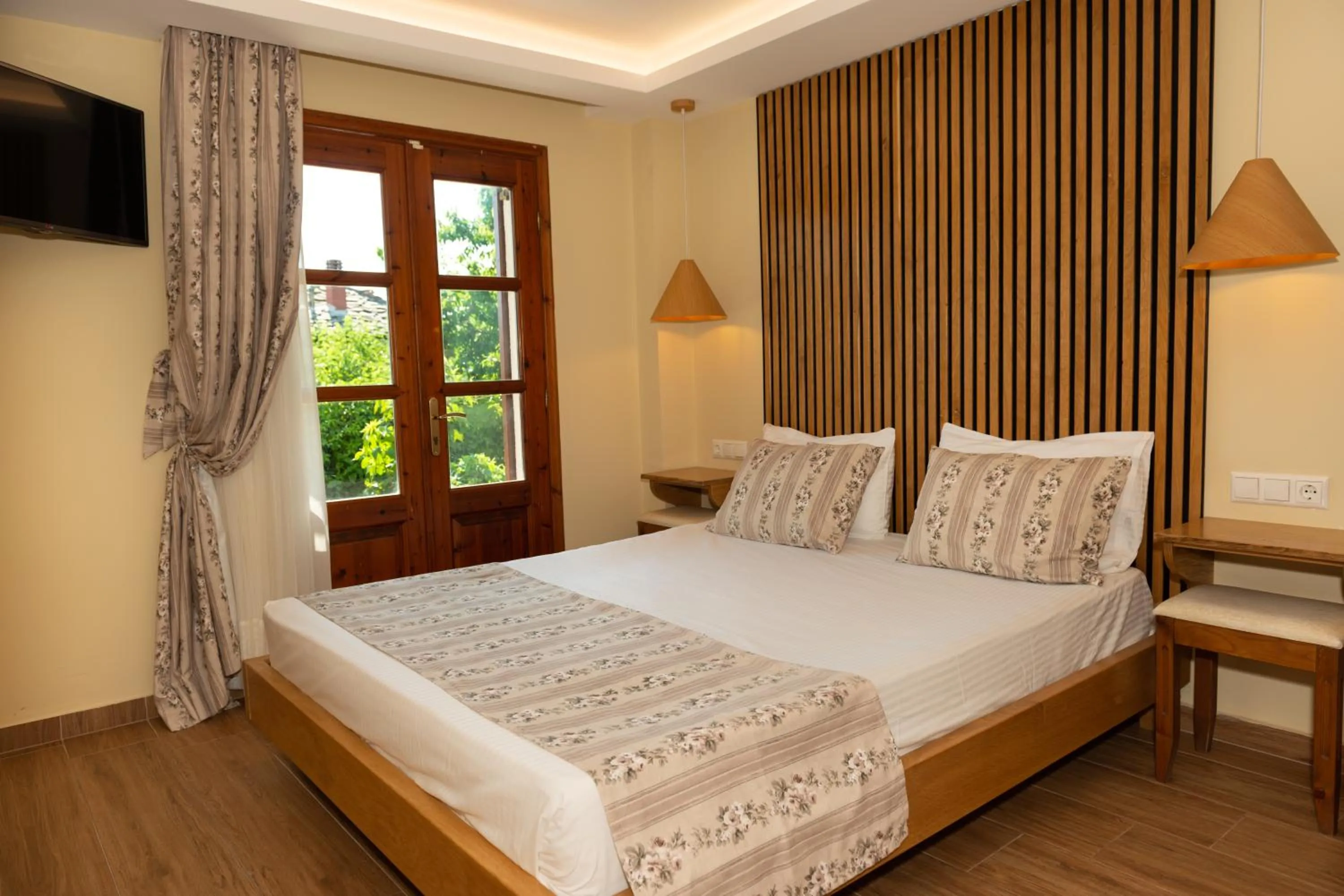 Bed in Thassos Inn