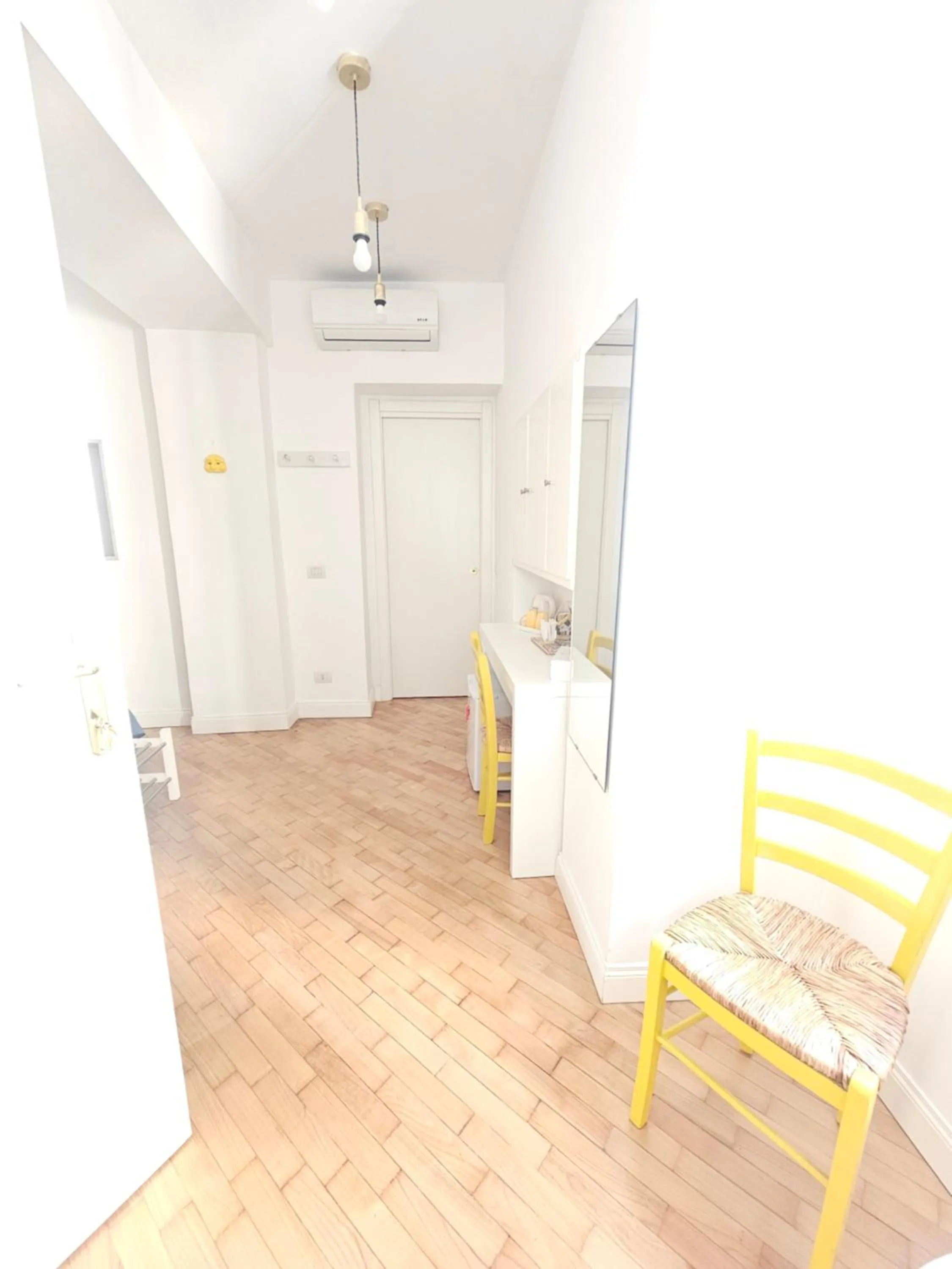 wardrobe in il faro di serapide