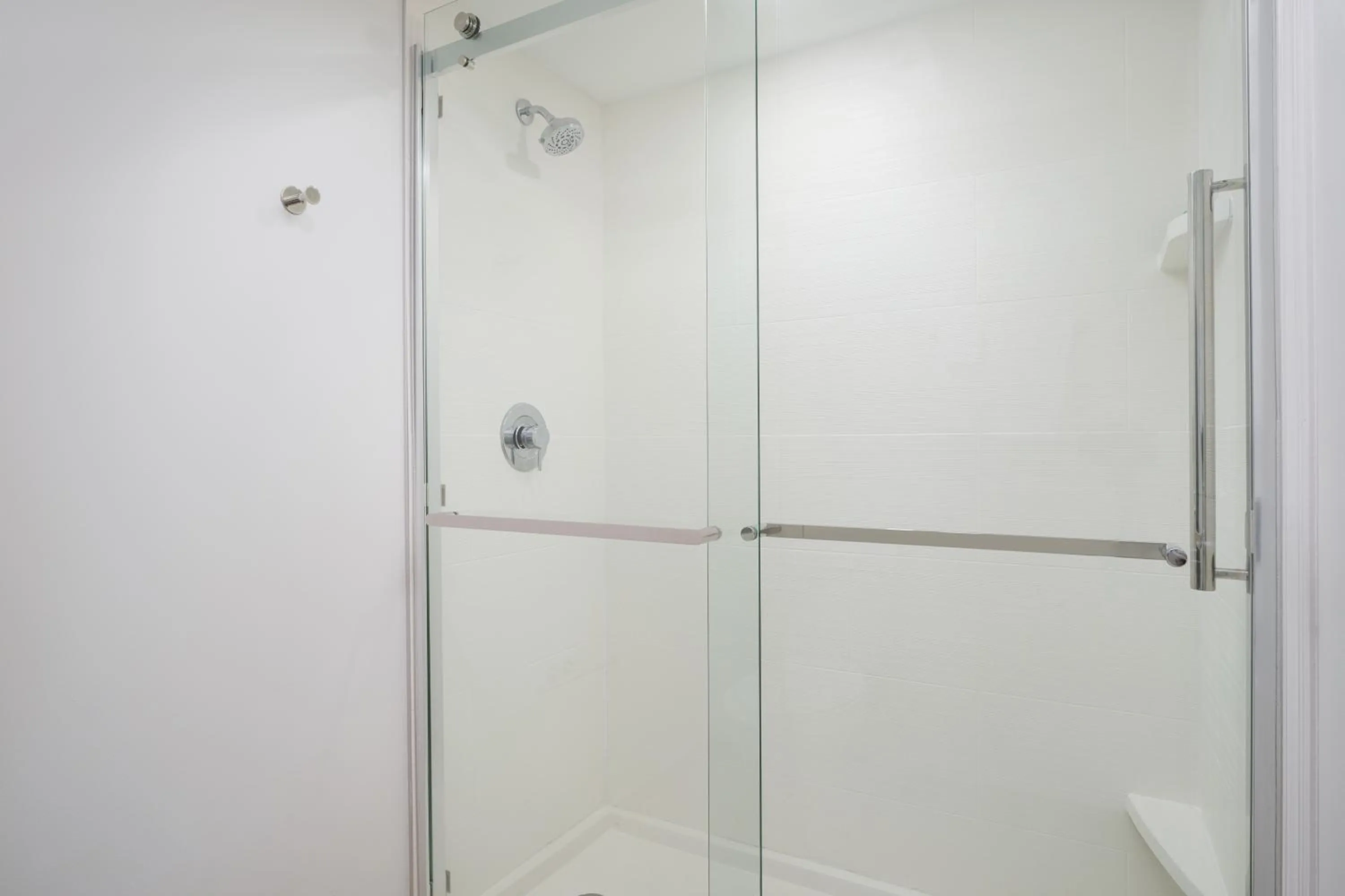 Shower in Best Western Naples Inn & Suites