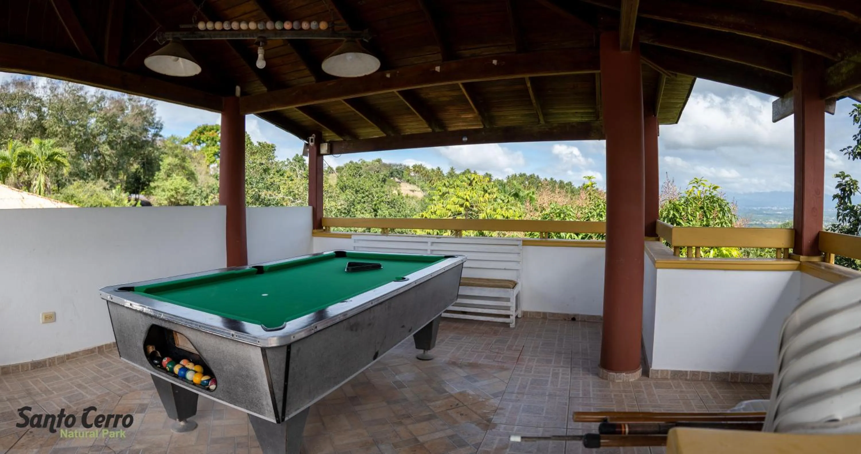 Billiard in Hotel Santo Cerro Natural Park