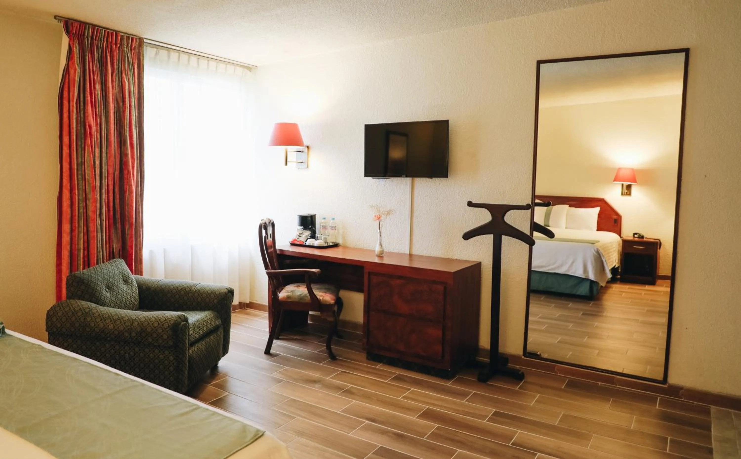 Bed in Hotel La Joya Tulancingo