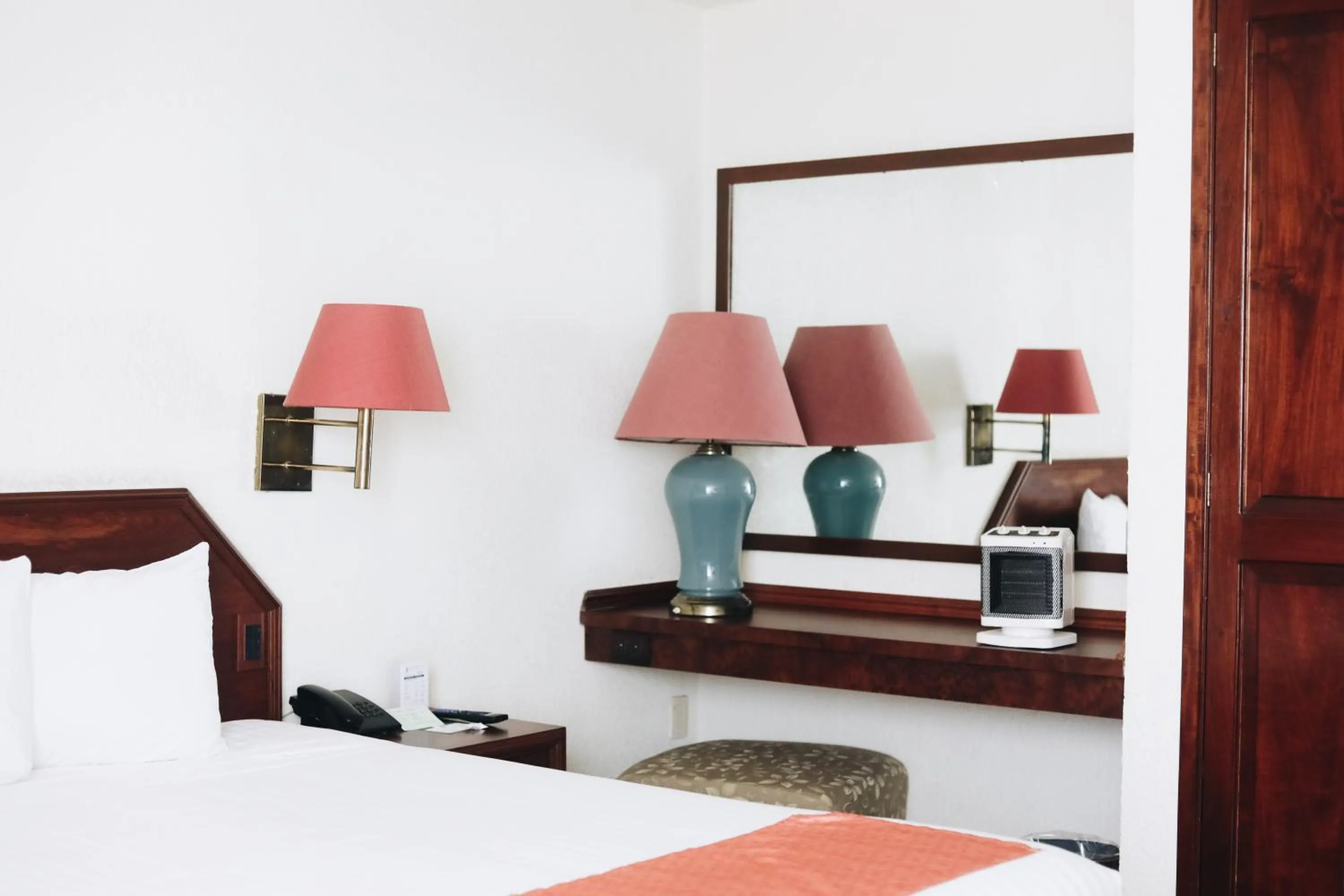 Bed in Hotel La Joya Tulancingo