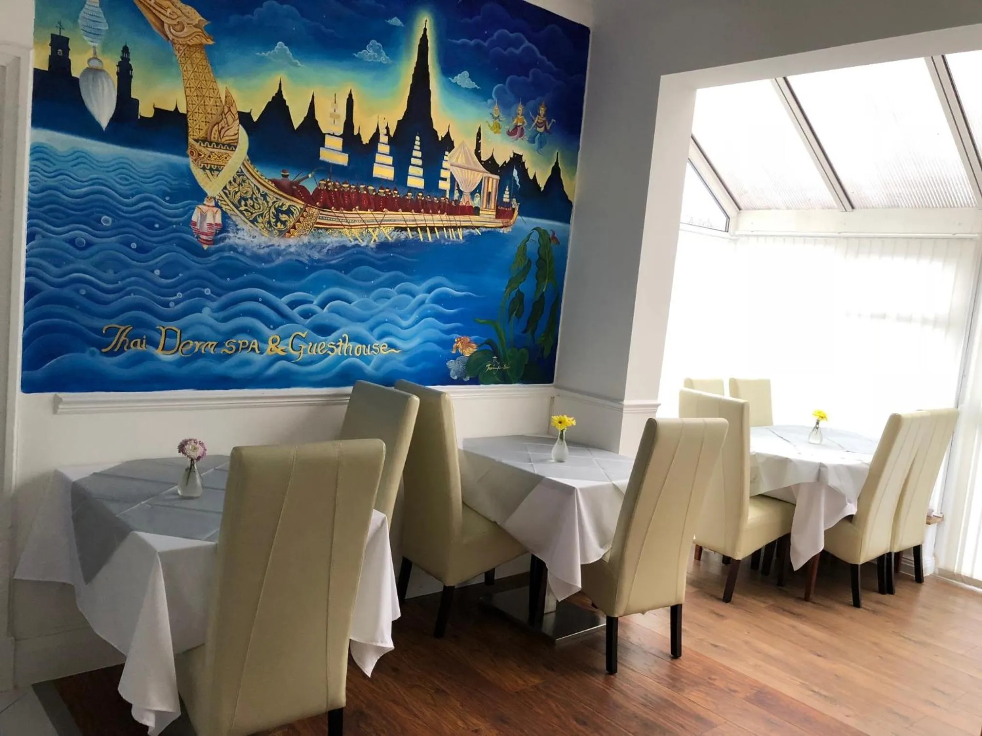 Restaurant/places to eat in Loughborough Grange Guesthouse & Spa Treatments