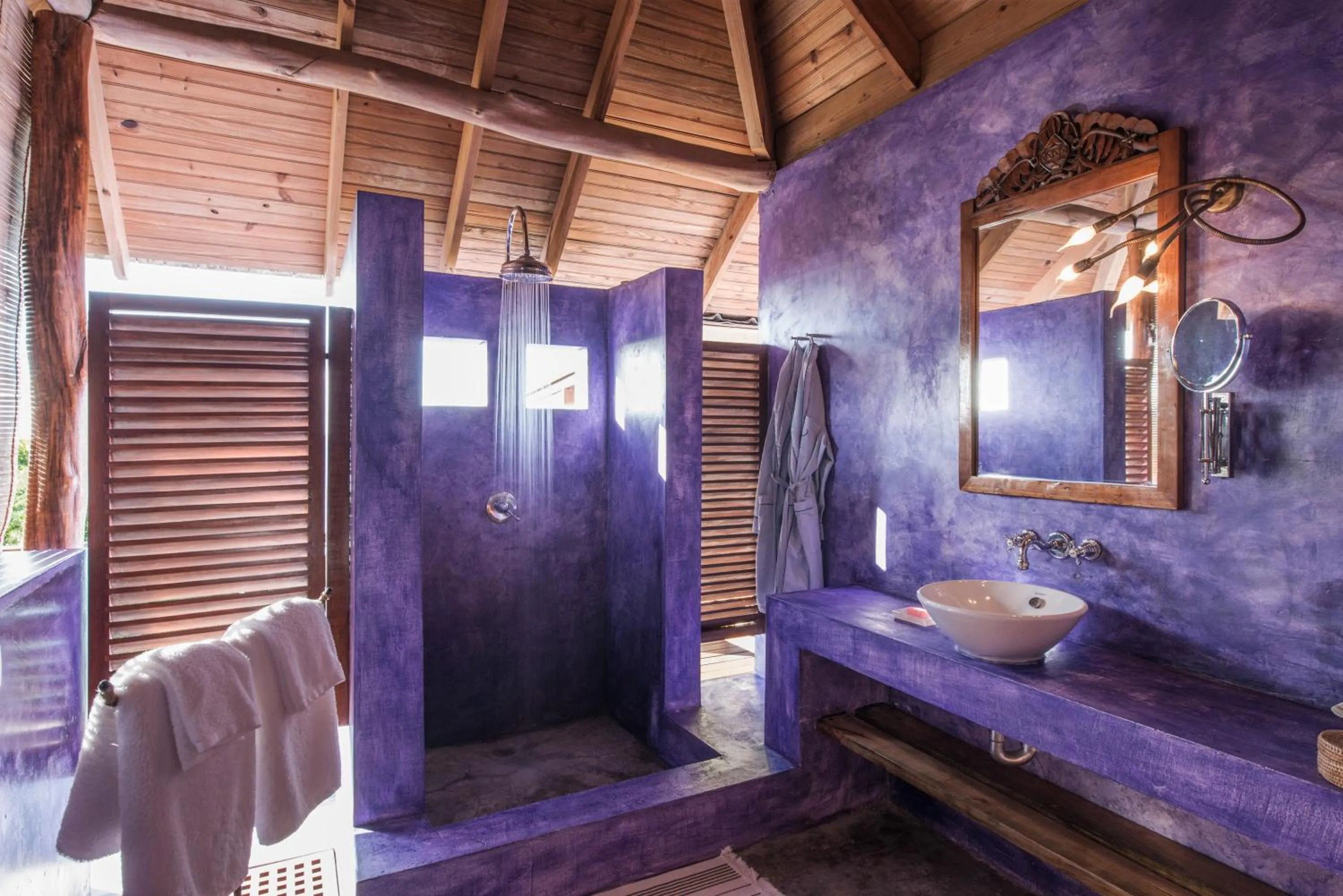 Bathroom in Laluna Boutique Hotel & Villas