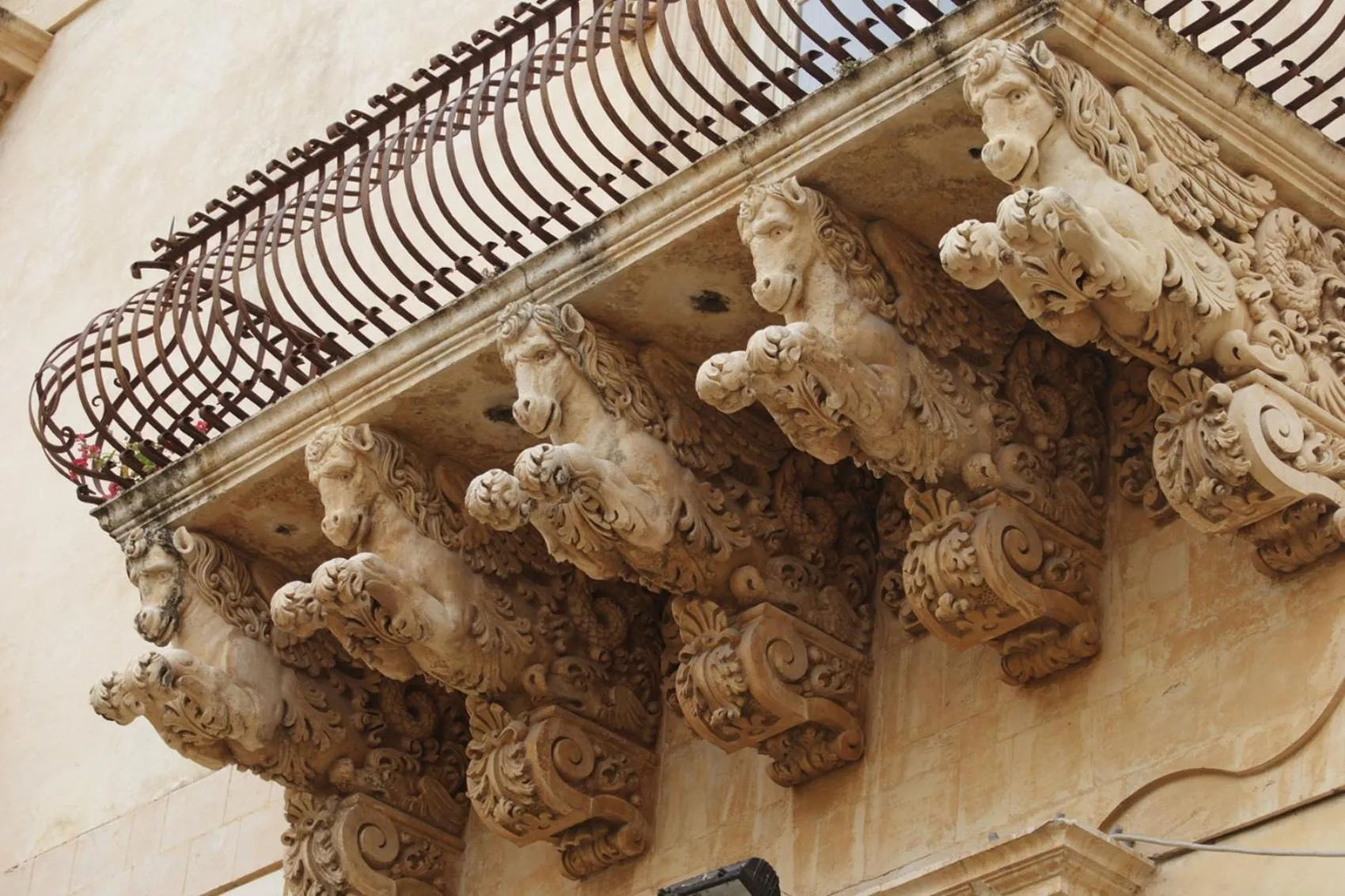 Hiking in Suite House L'Isola Che Non C'è