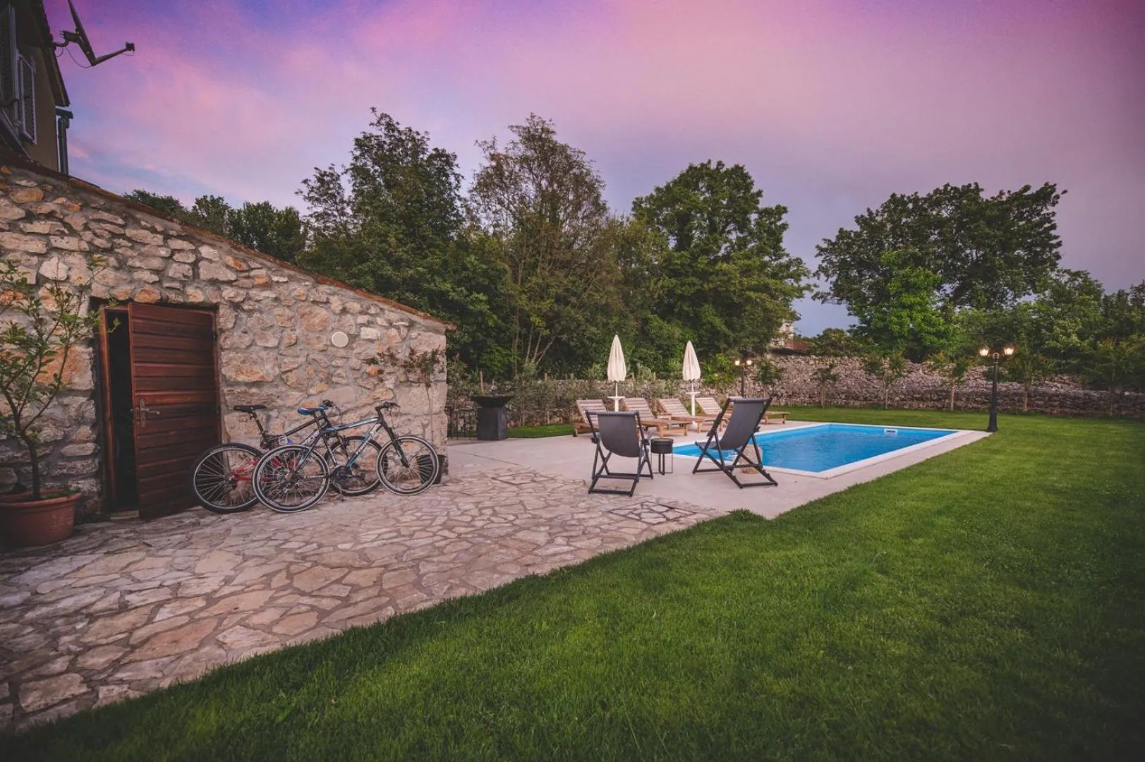 Village Villa „ M „