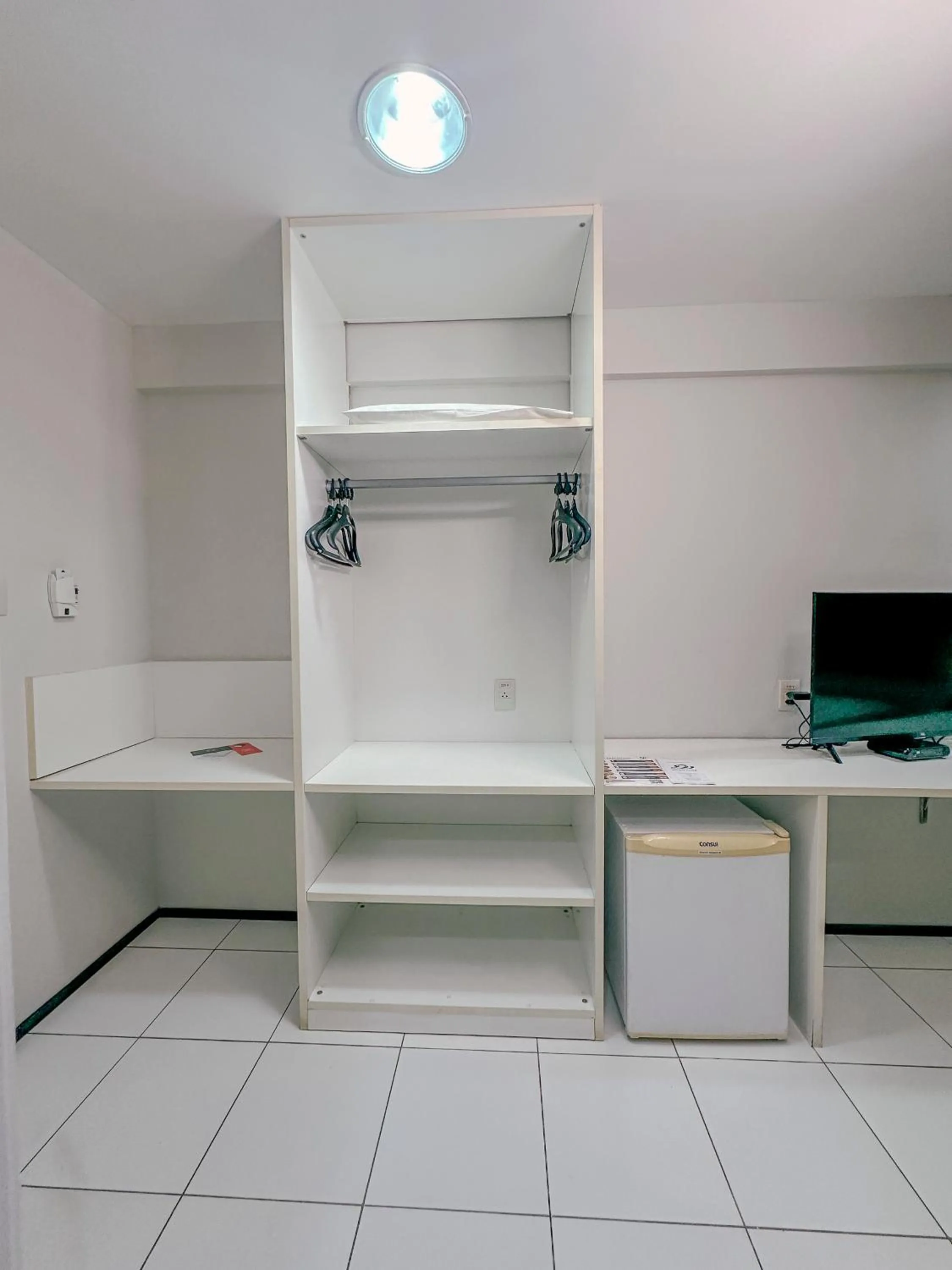 TV and multimedia in SLZ Lagoa Hotel