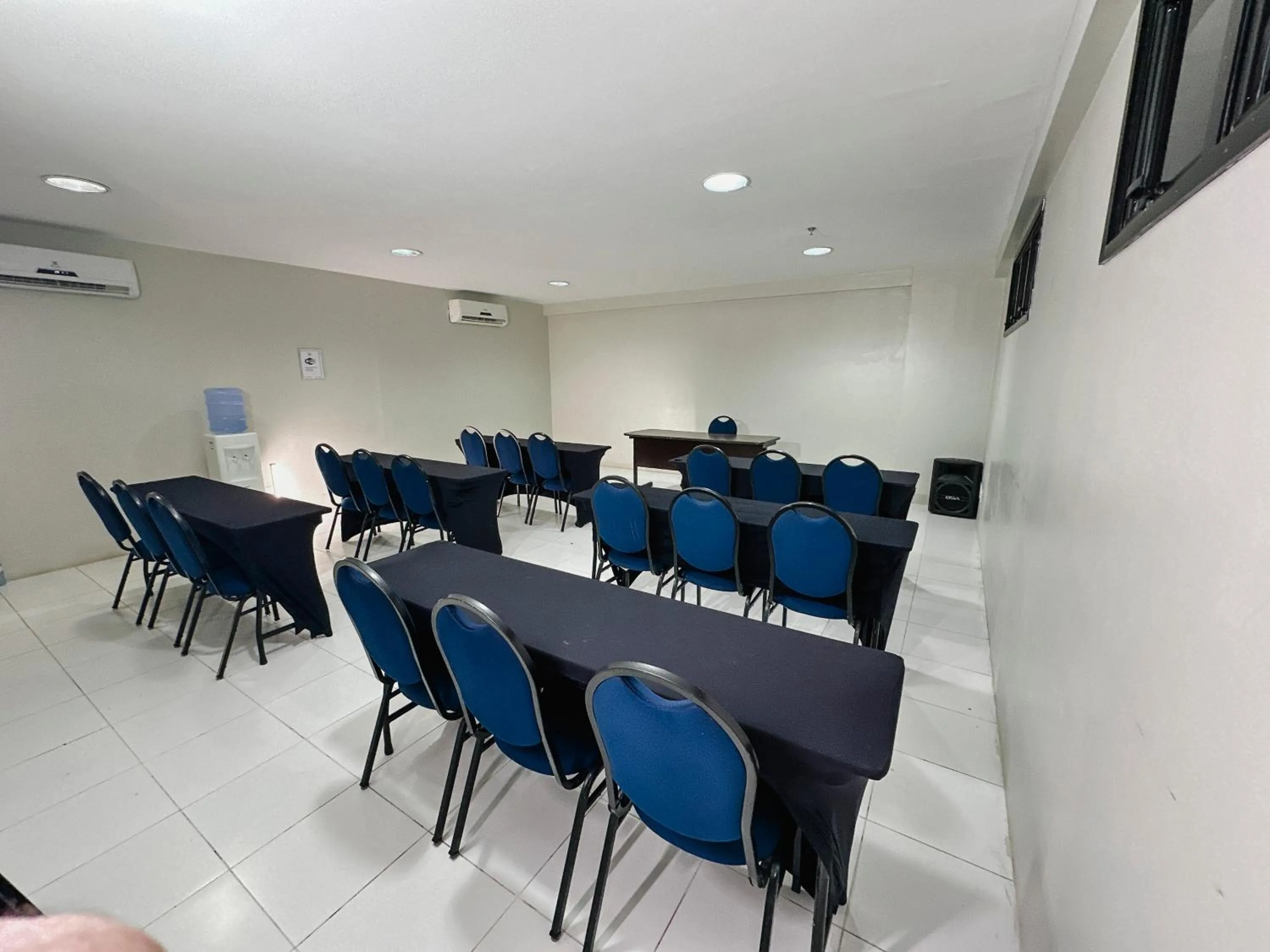 Meeting/conference room in SLZ Lagoa Hotel