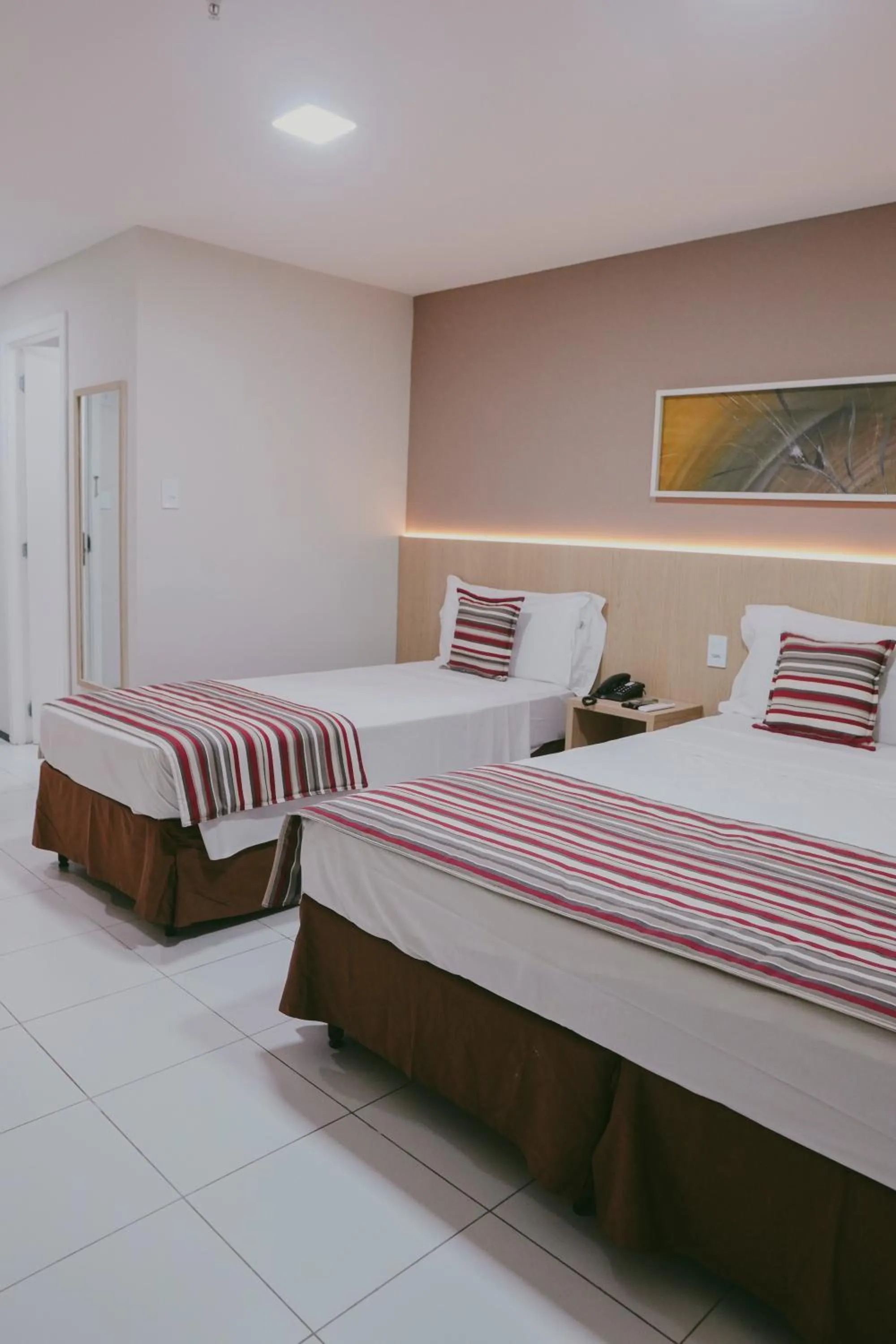 Bed in SLZ Lagoa Hotel