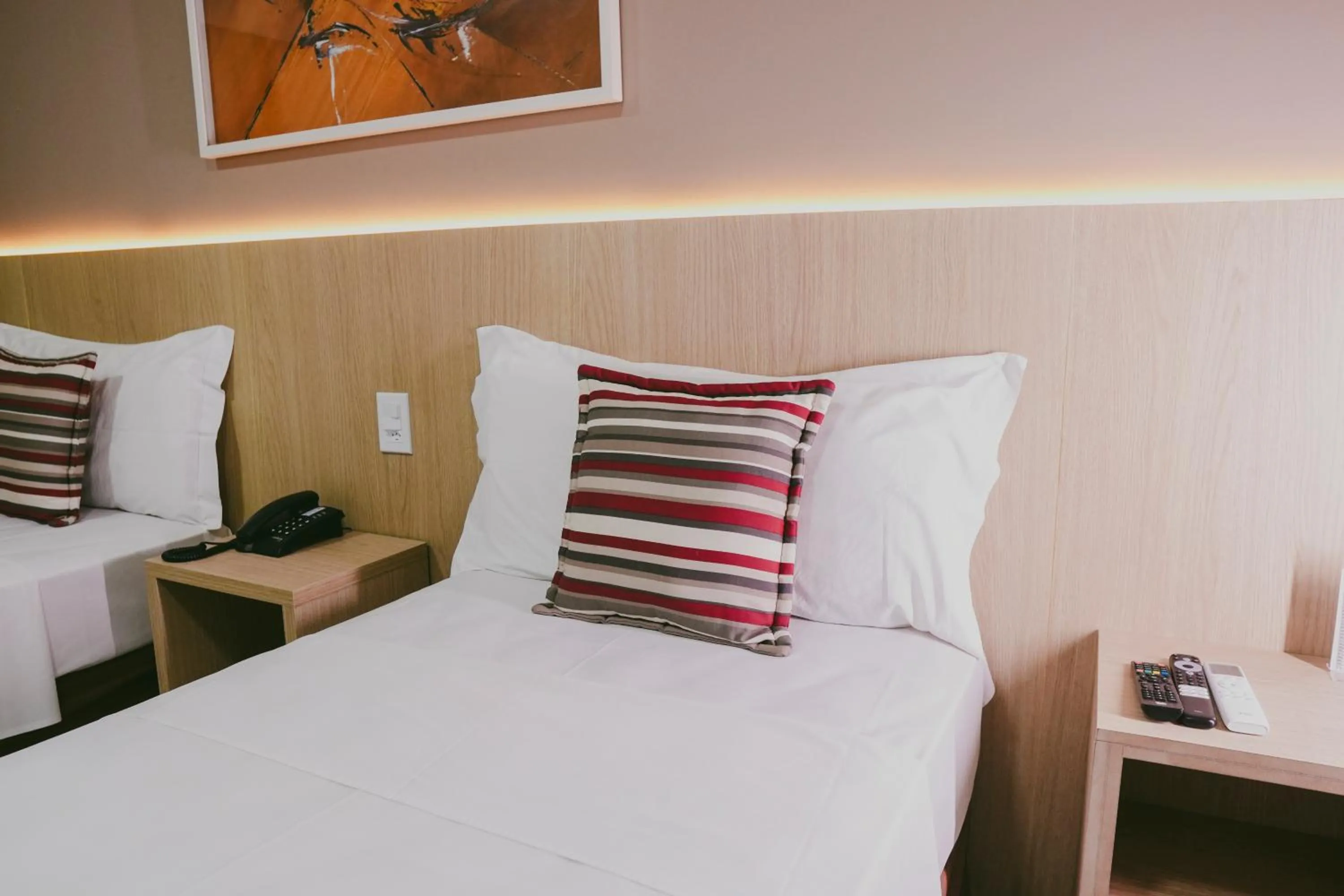 Bed in SLZ Lagoa Hotel