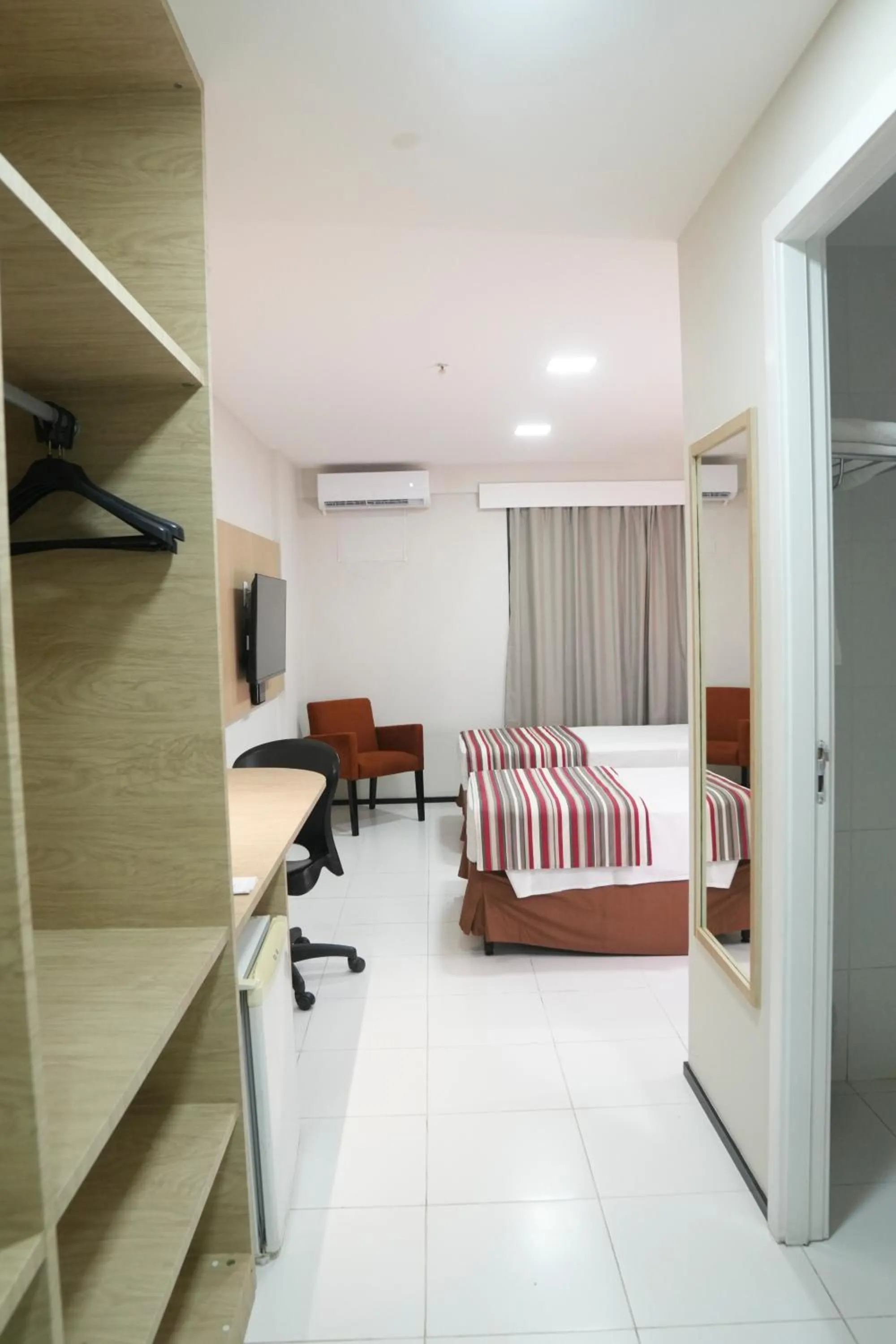 Photo of the whole room, Bed in SLZ Lagoa Hotel