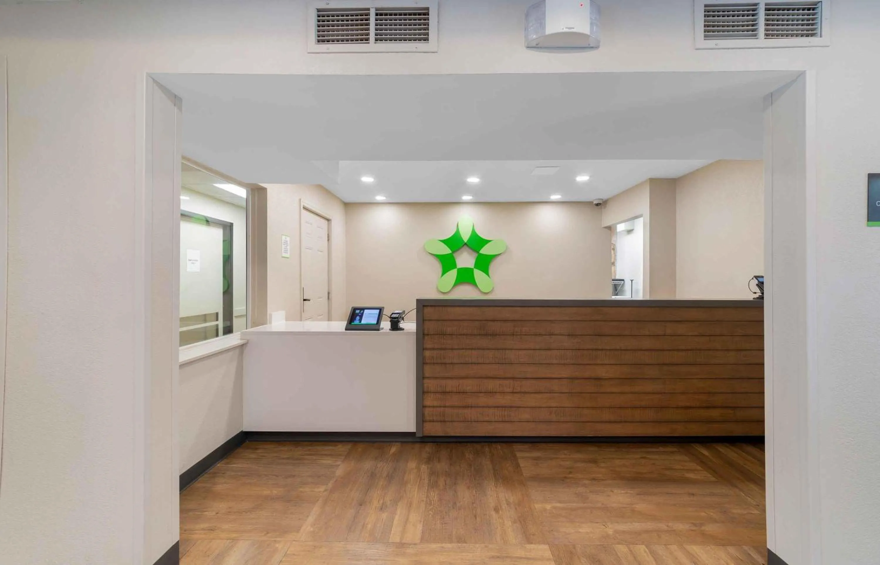 Lobby or reception in Extended Stay America Premier Suites - Miami - Airport - Miami Springs