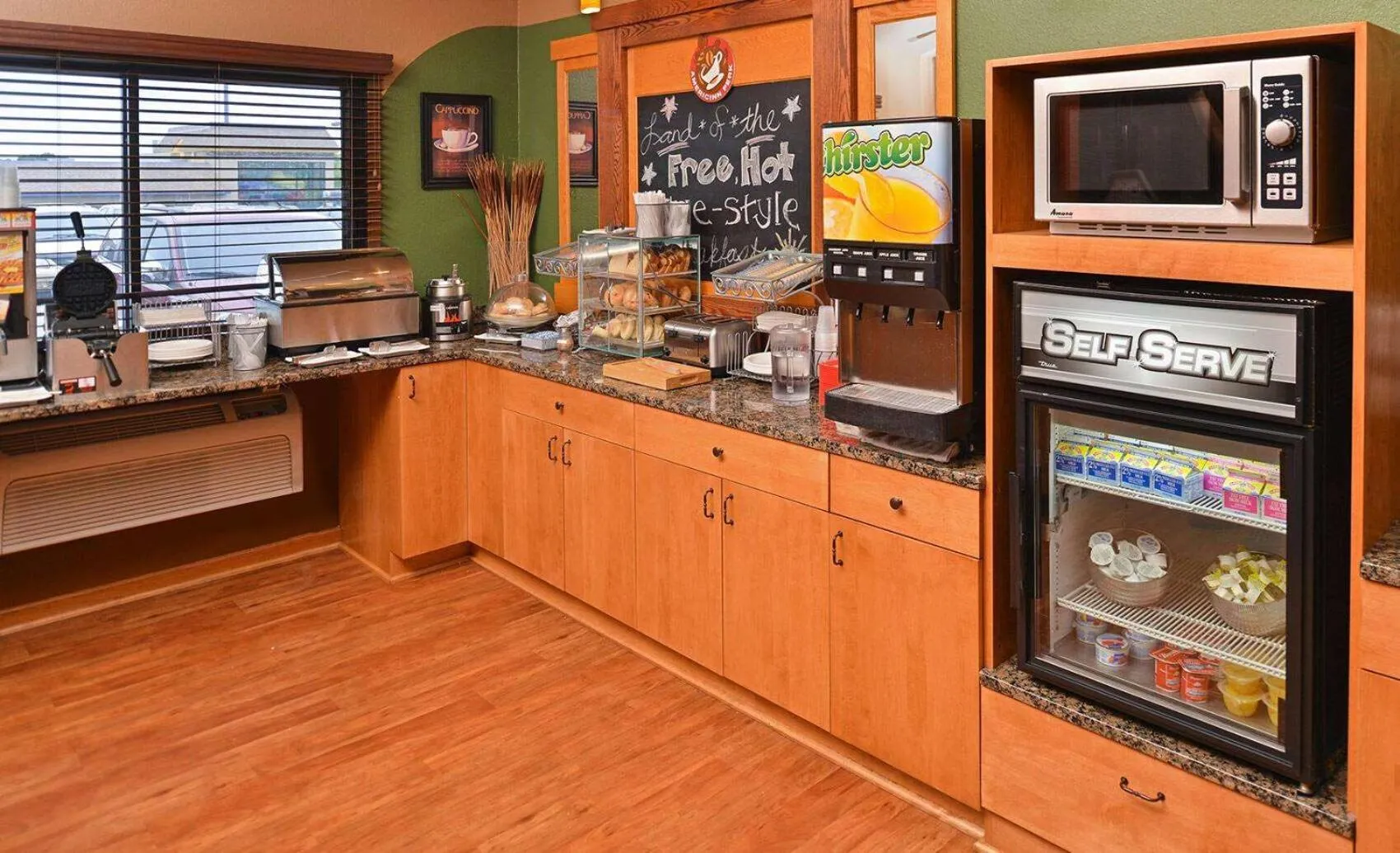 Breakfast in AmericInn by Wyndham Fergus Falls Conference Center