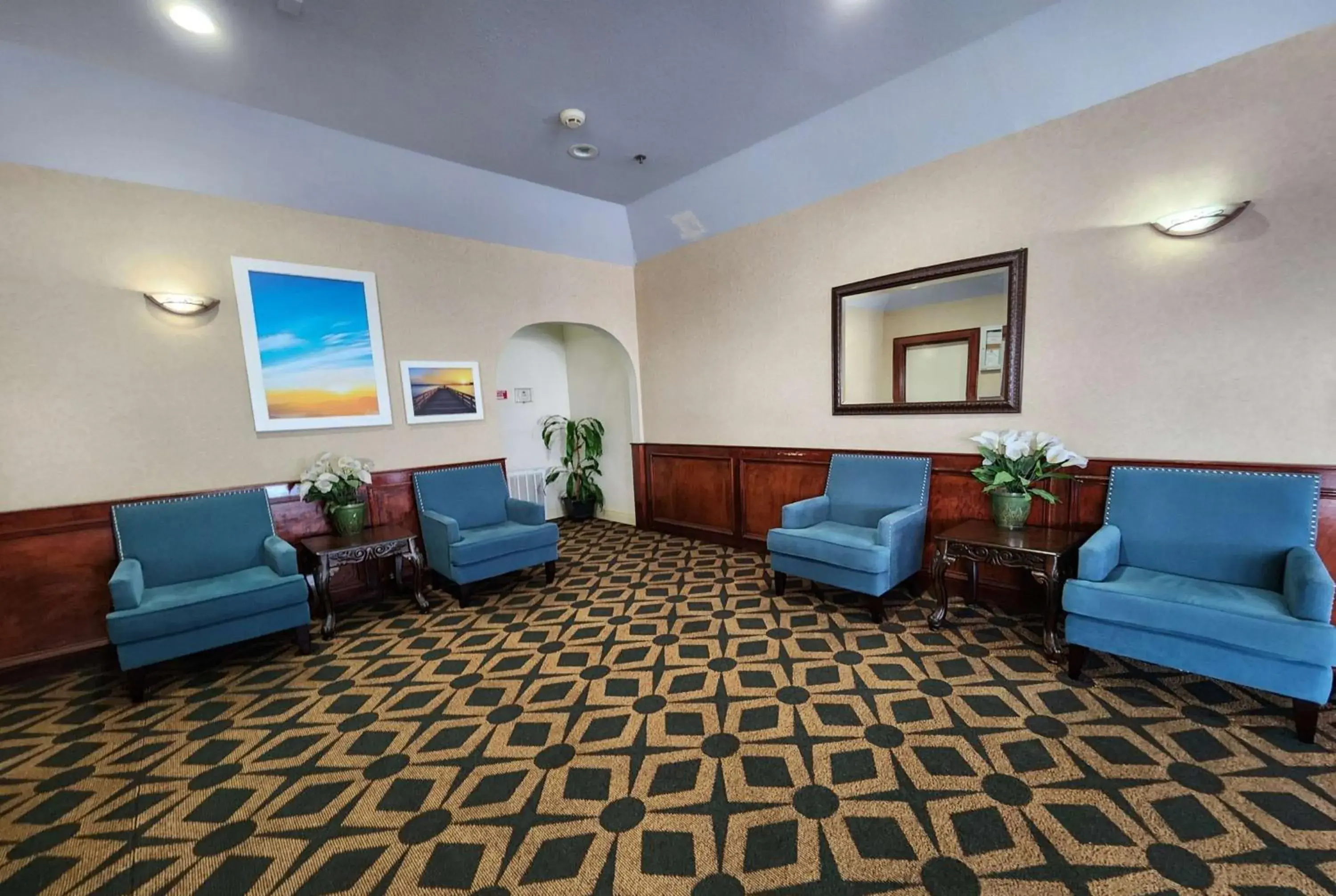 Lobby or reception in Days Inn & Suites by Wyndham Pasadena Lobby or reception in Days Inn & Suites by Wyndham Pasadena