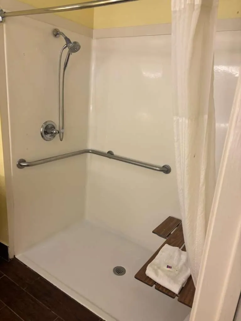 Shower in Studio 6 Suites Pasadena, TX