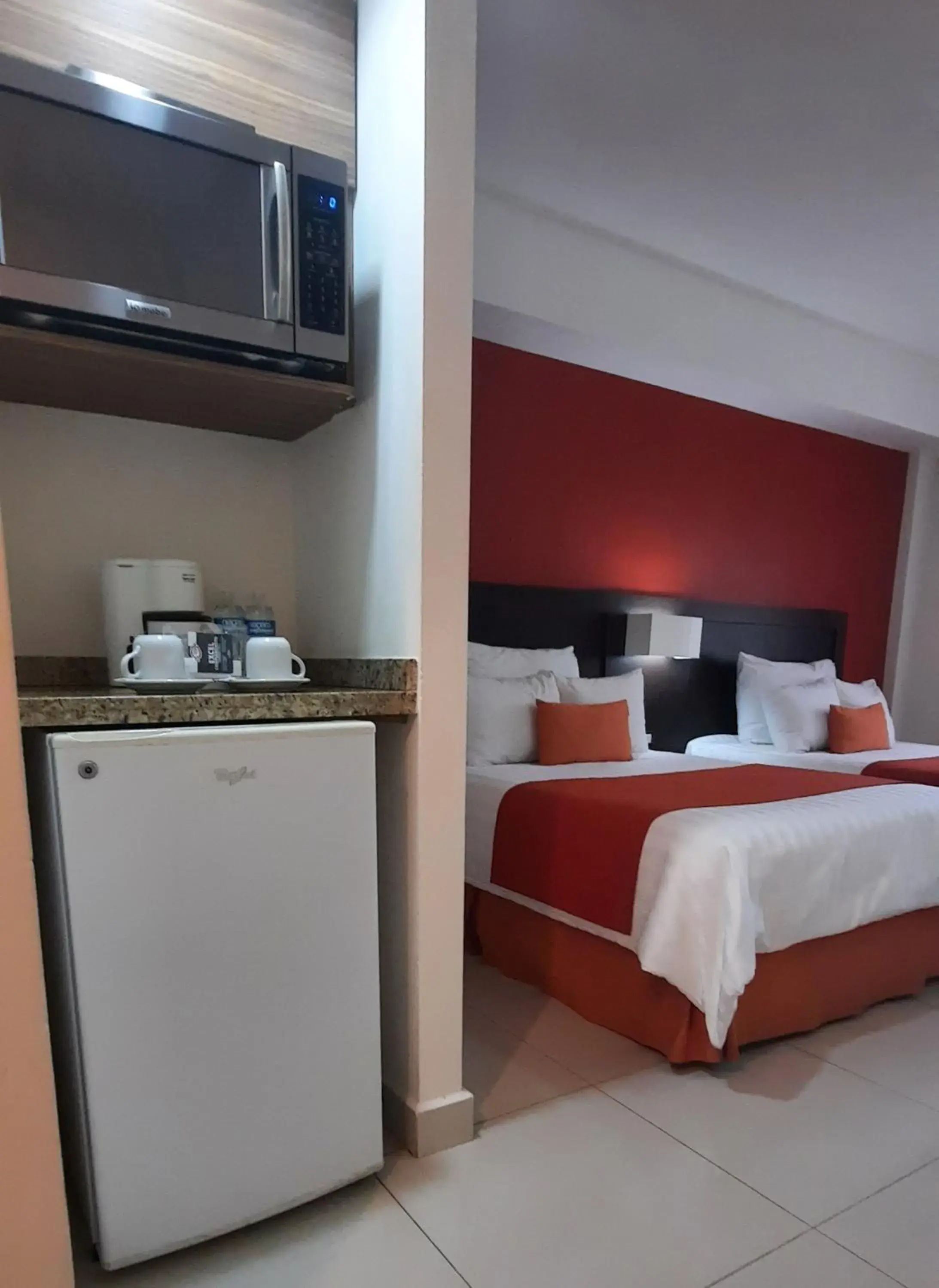 Coffee/tea facilities, Bed in Bahia Escondida Coffee/tea facilities, Bed in Bahia Escondida