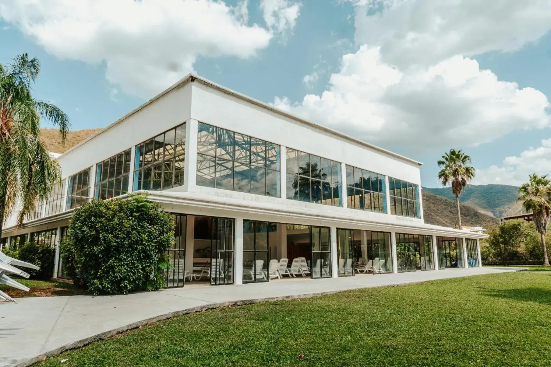 Swimming pool in Bahia Escondida Swimming pool in Bahia Escondida