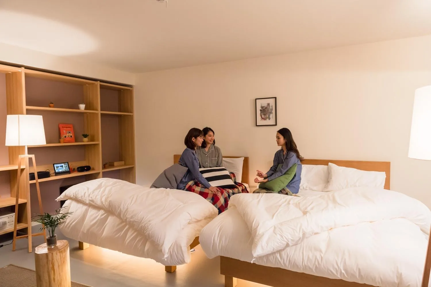group of guests, Bed in Mt Fuji View Villa Fujino Kirameki Fujigotemba