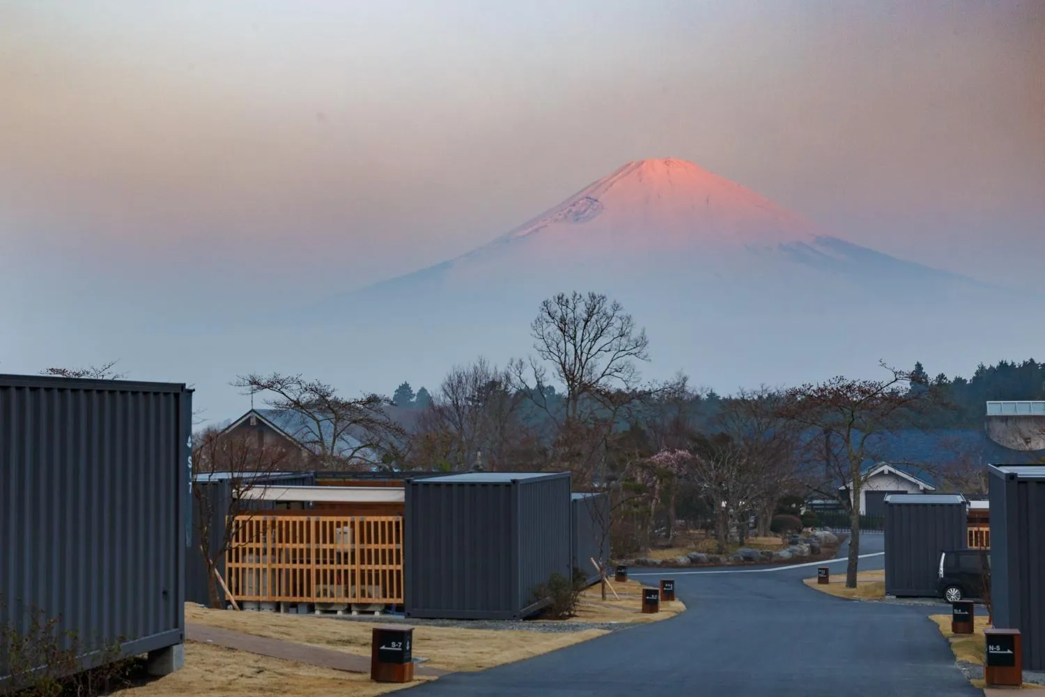 Mountain view in Mt Fuji View Villa Fujino Kirameki Fujigotemba