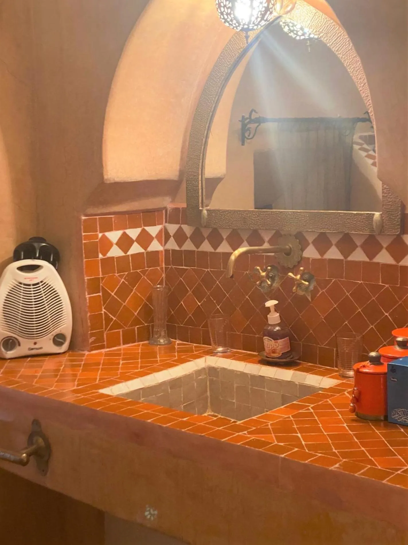 Bathroom in Les Jardins Mandaline