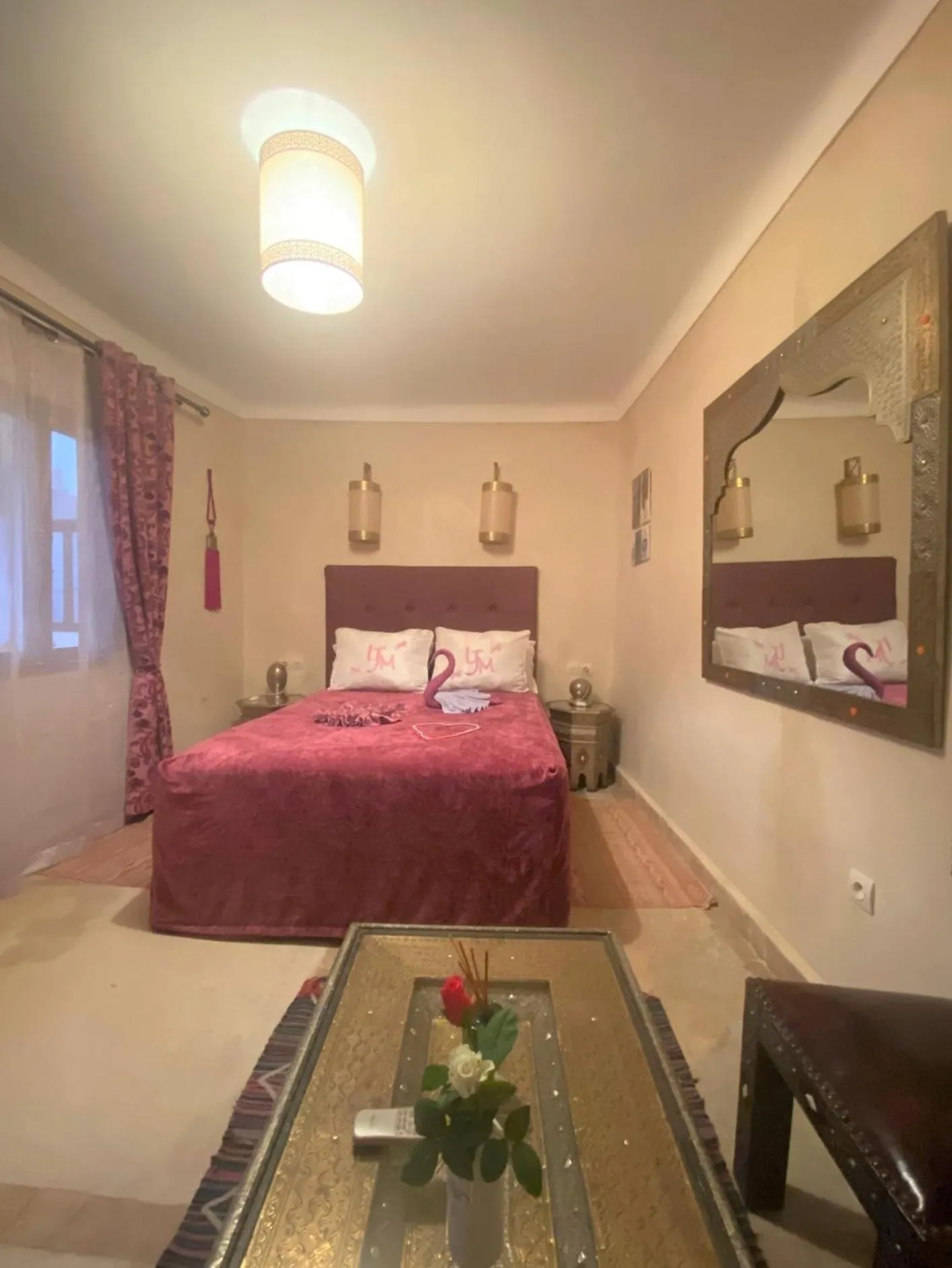 Bedroom, Bed in Les Jardins Mandaline