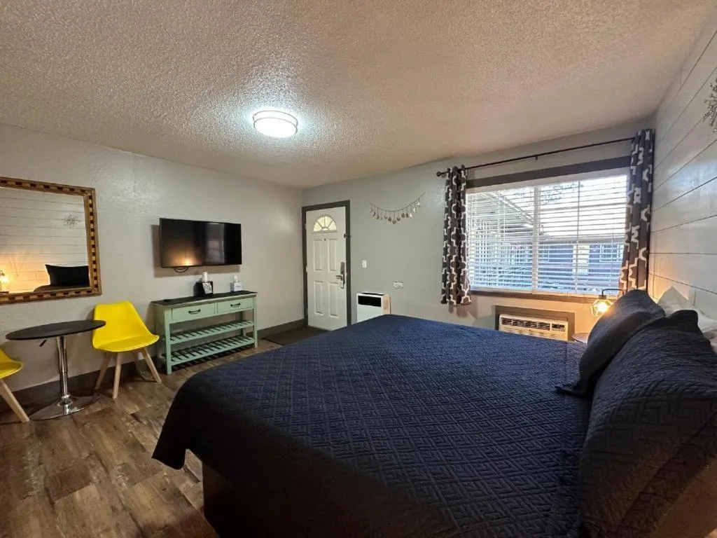 Bed in Lake Ridge South Lake Tahoe